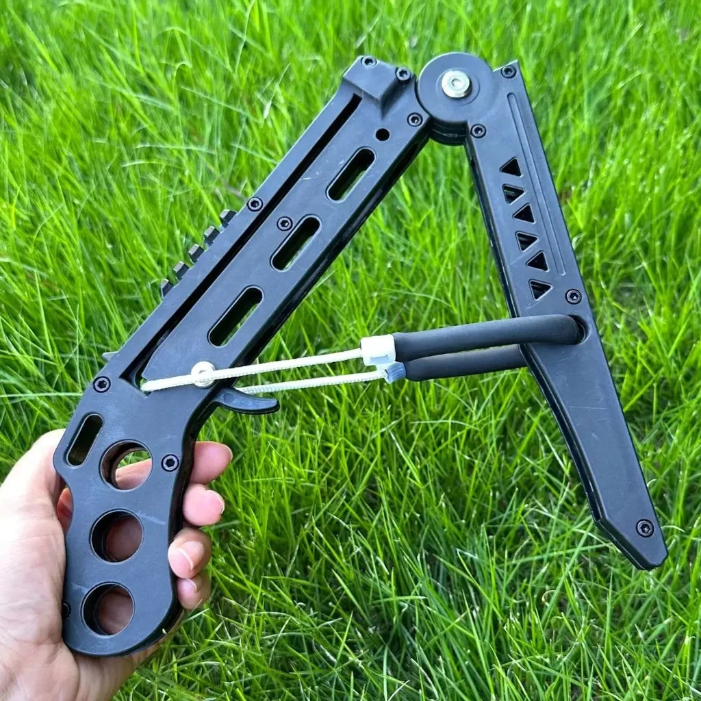 Compact Folding Slingshot CF-1