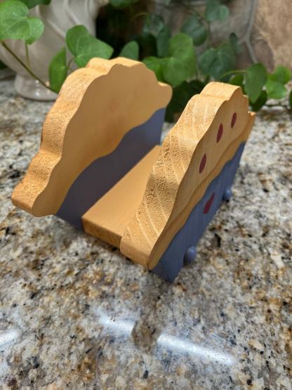 Blue Pie Paper Towel Holder