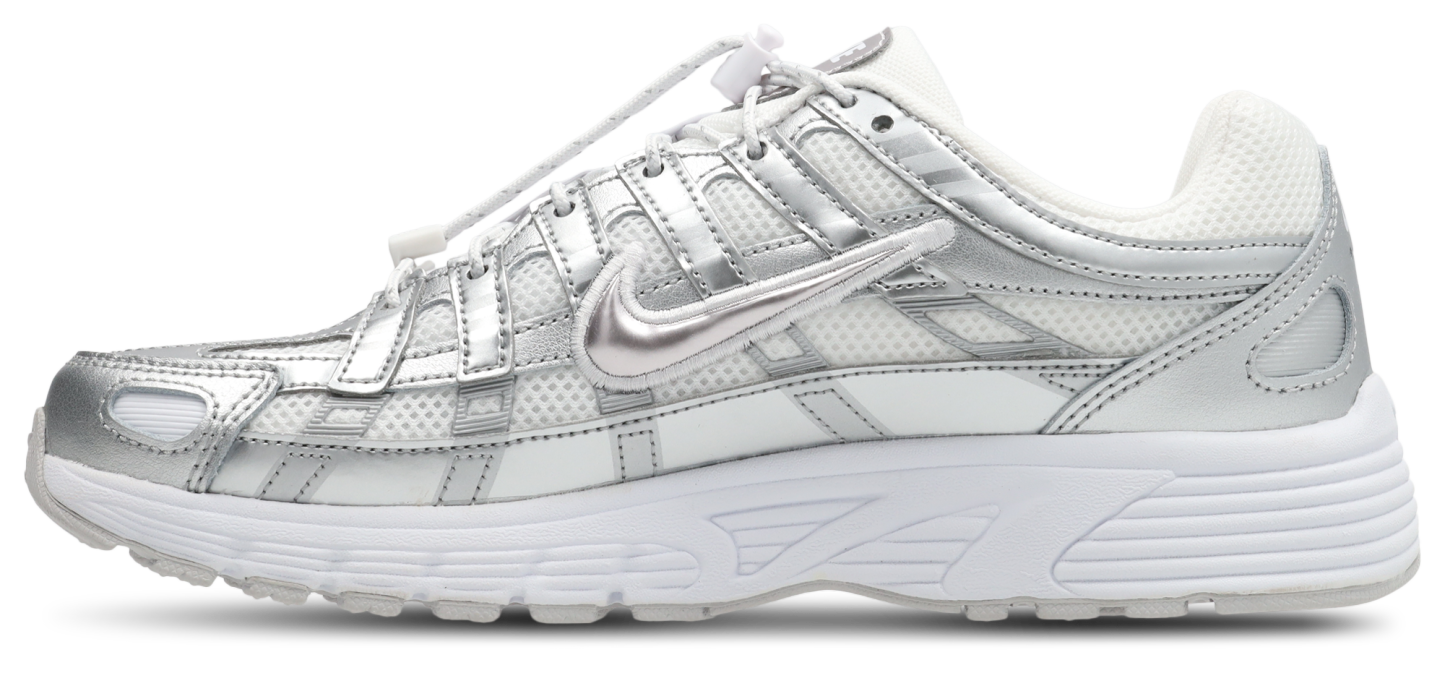 Nike P-6000 - Primaire-College Chaussures – White-Vast Grey-Mtlc Silver