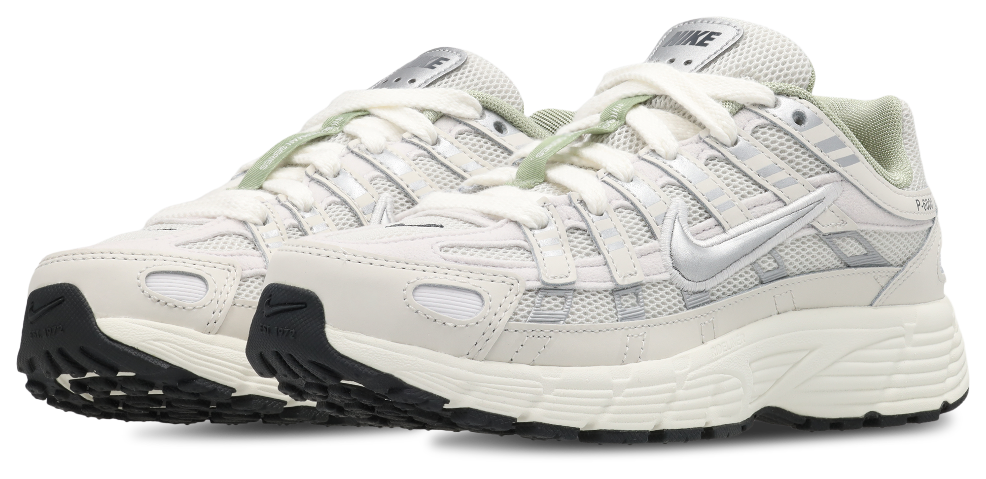 Nike P-6000 - Primaire-College Chaussures – Platinum Tint-Metallic Silver-Sail