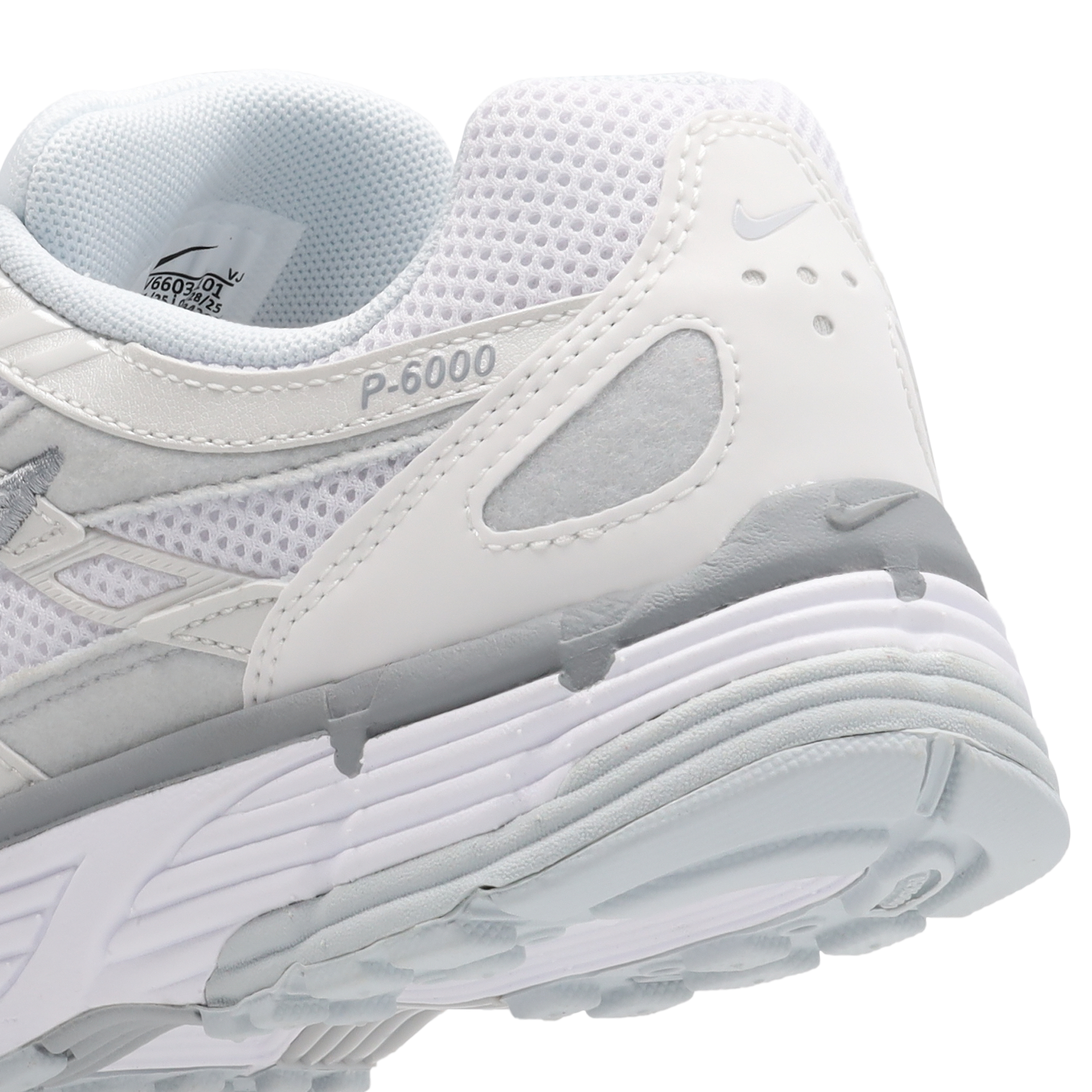 Nike P-6000 - Femme Chaussures – Mtlc Summit White-White-Pure Platinum