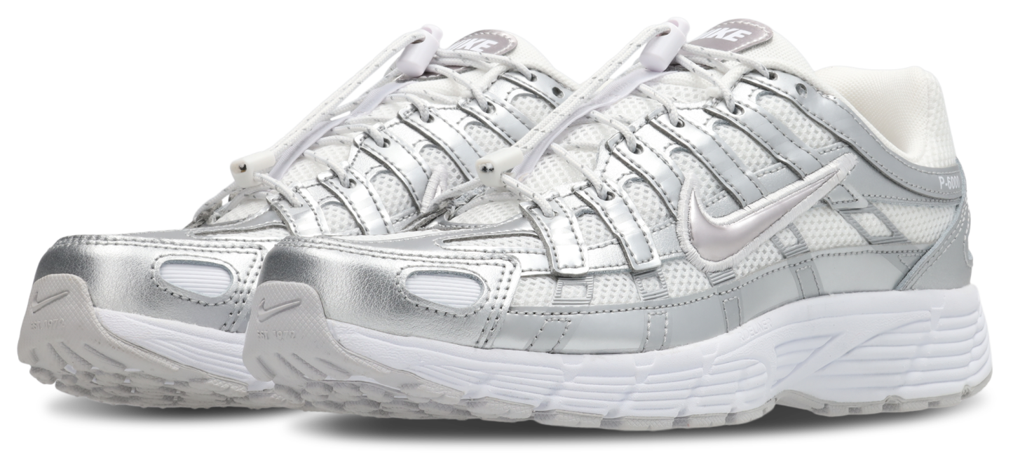 Nike P-6000 - Primaire-College Chaussures – White-Vast Grey-Mtlc Silver