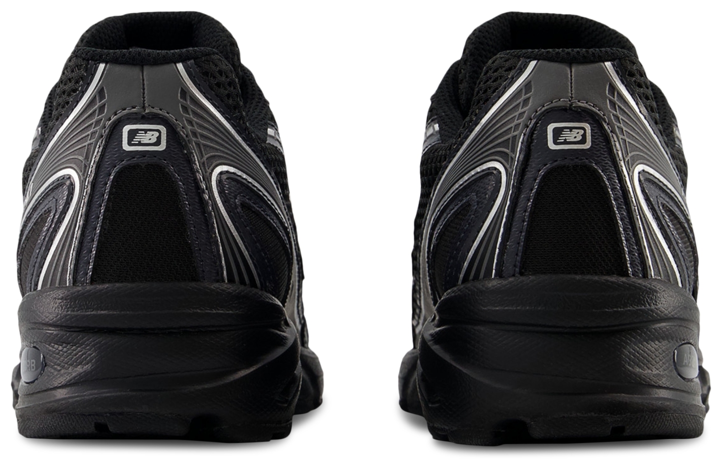 New Balance 740 - Femme Chaussures – Black-Silver Metallic Bm2
