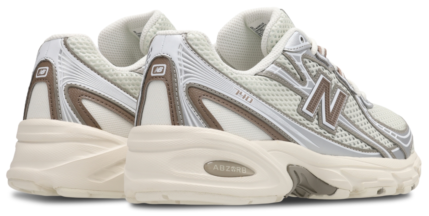 New Balance 740 - Femme Chaussures – Sea Salt-Arid Stone-Silver Metallic Mu2