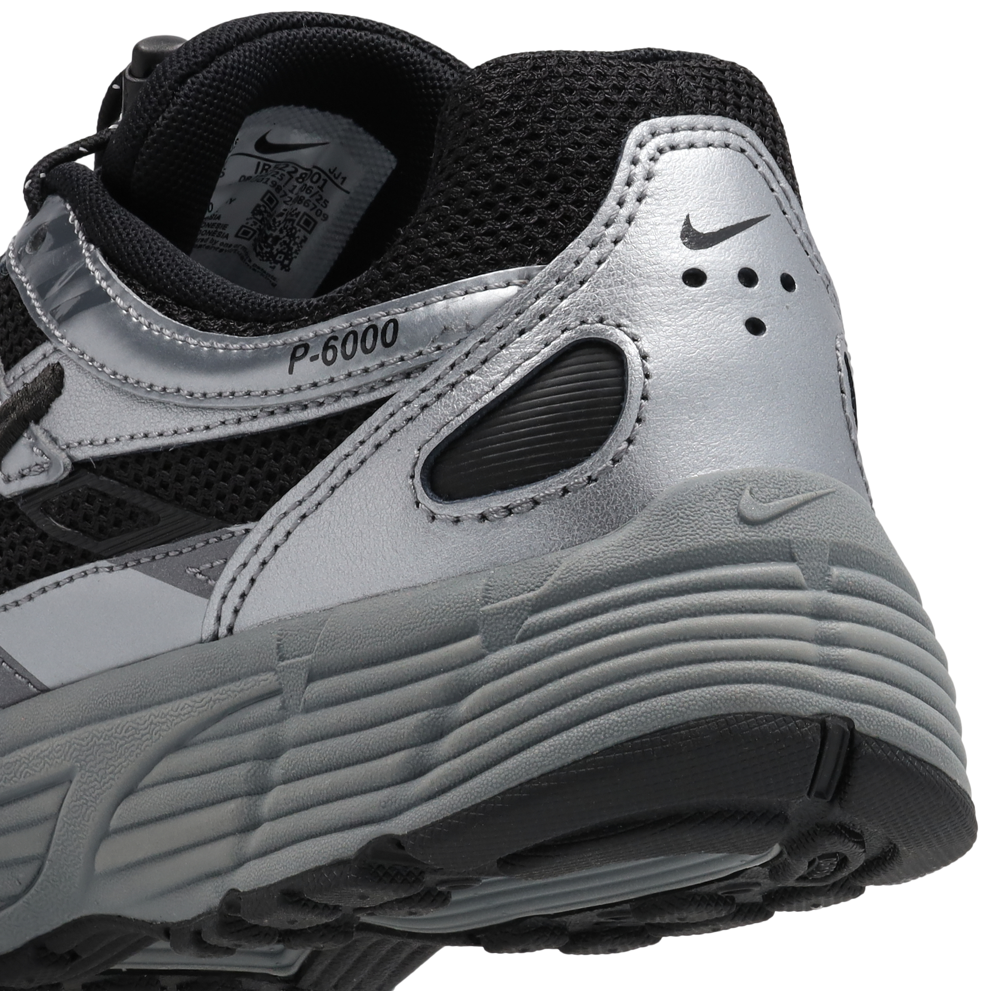 Nike P-6000 - Primaire-College Chaussures – Black-Smoke Grey-Mtlc Cool Gre
