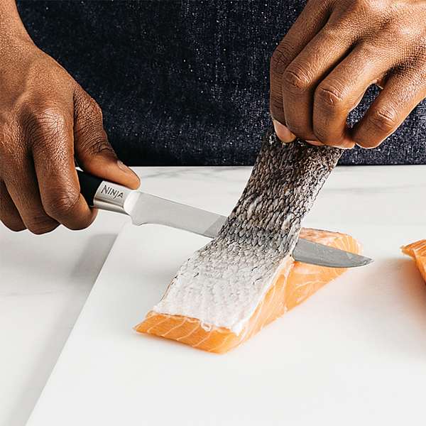 Bloc 14 pièces avec couteaux en acier inoxydables Nithtnja StaySharp K32014EUUK