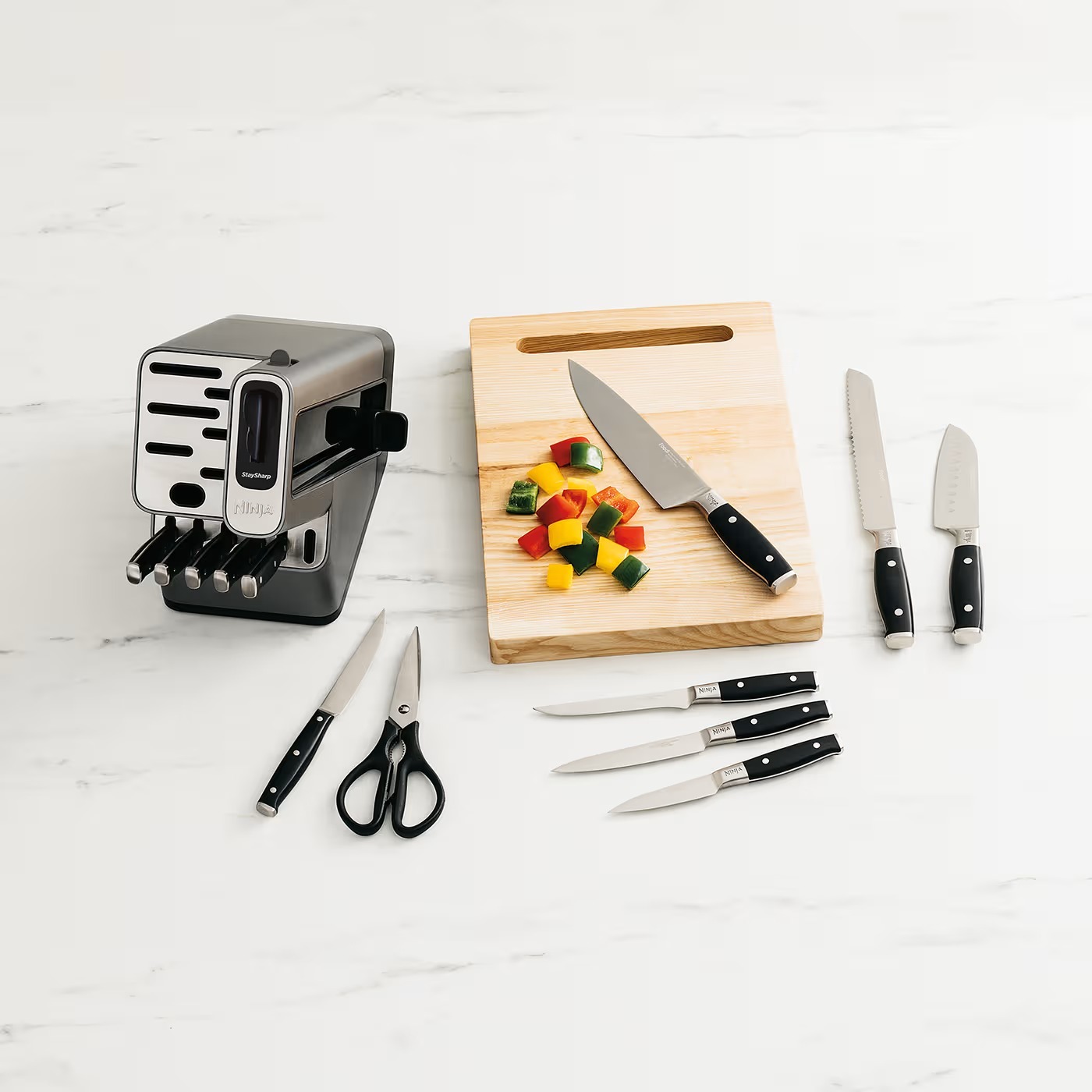 Bloc 14 pièces avec couteaux en acier inoxydables Nithtnja StaySharp K32014EUUK