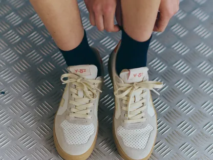 V-82 LEATHER PURE CALCAIRE FURY