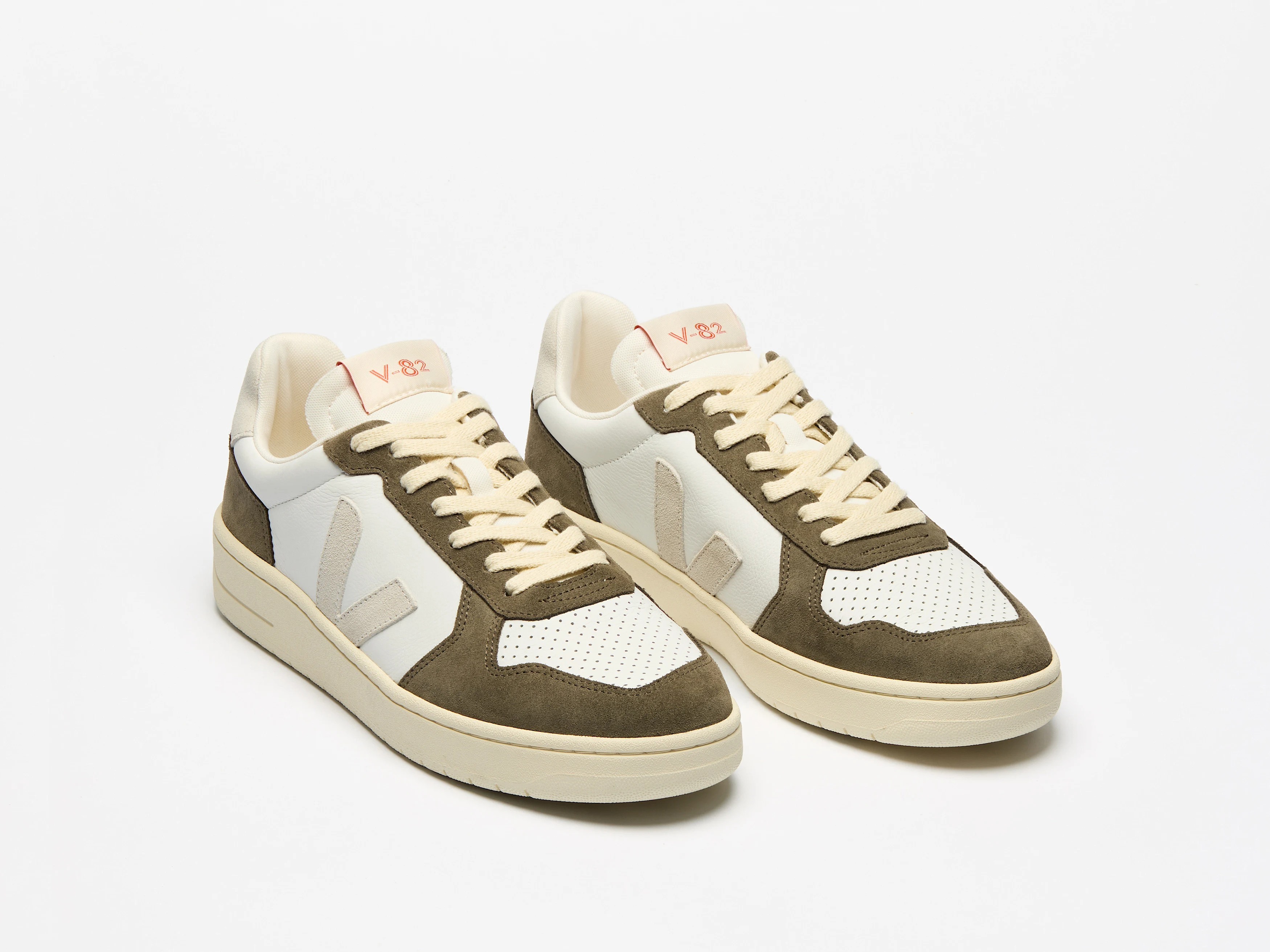 V-82 LEATHER WHITE NATURAL KAKI