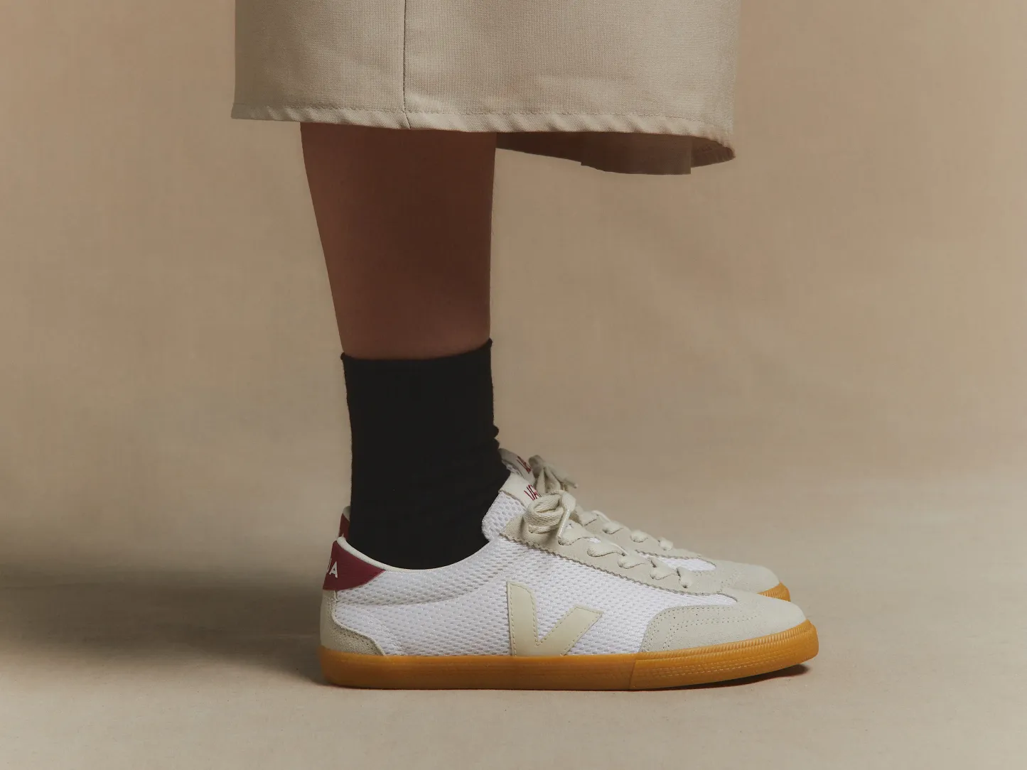 VOLLEY AIRCELL GREY MARSALA