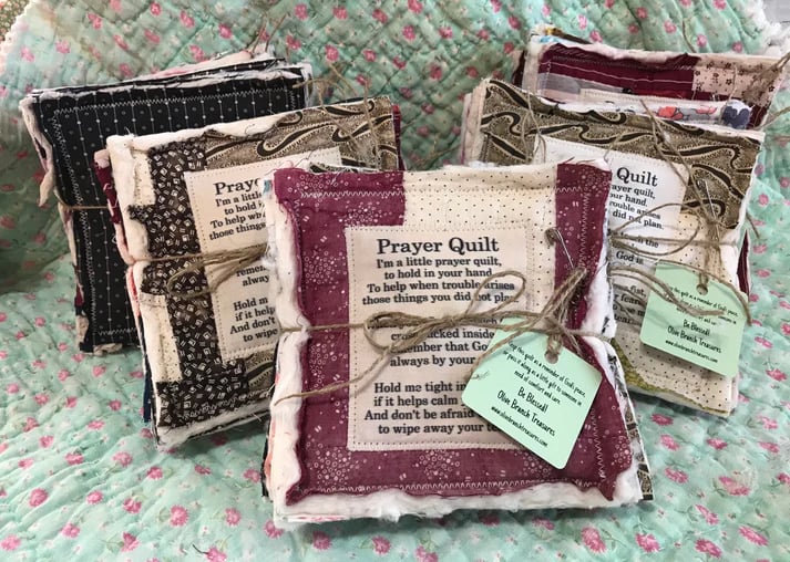 🔥Buy more save more-Prayer Quilt with cross inside