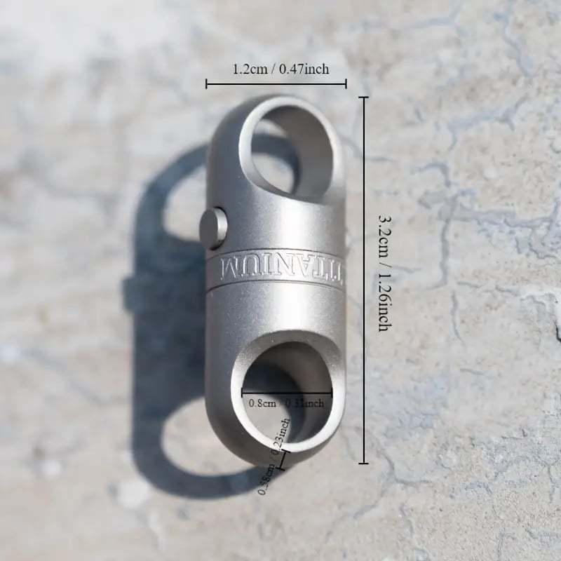 Titanium Alloy Magnetic Buckle Keychain
