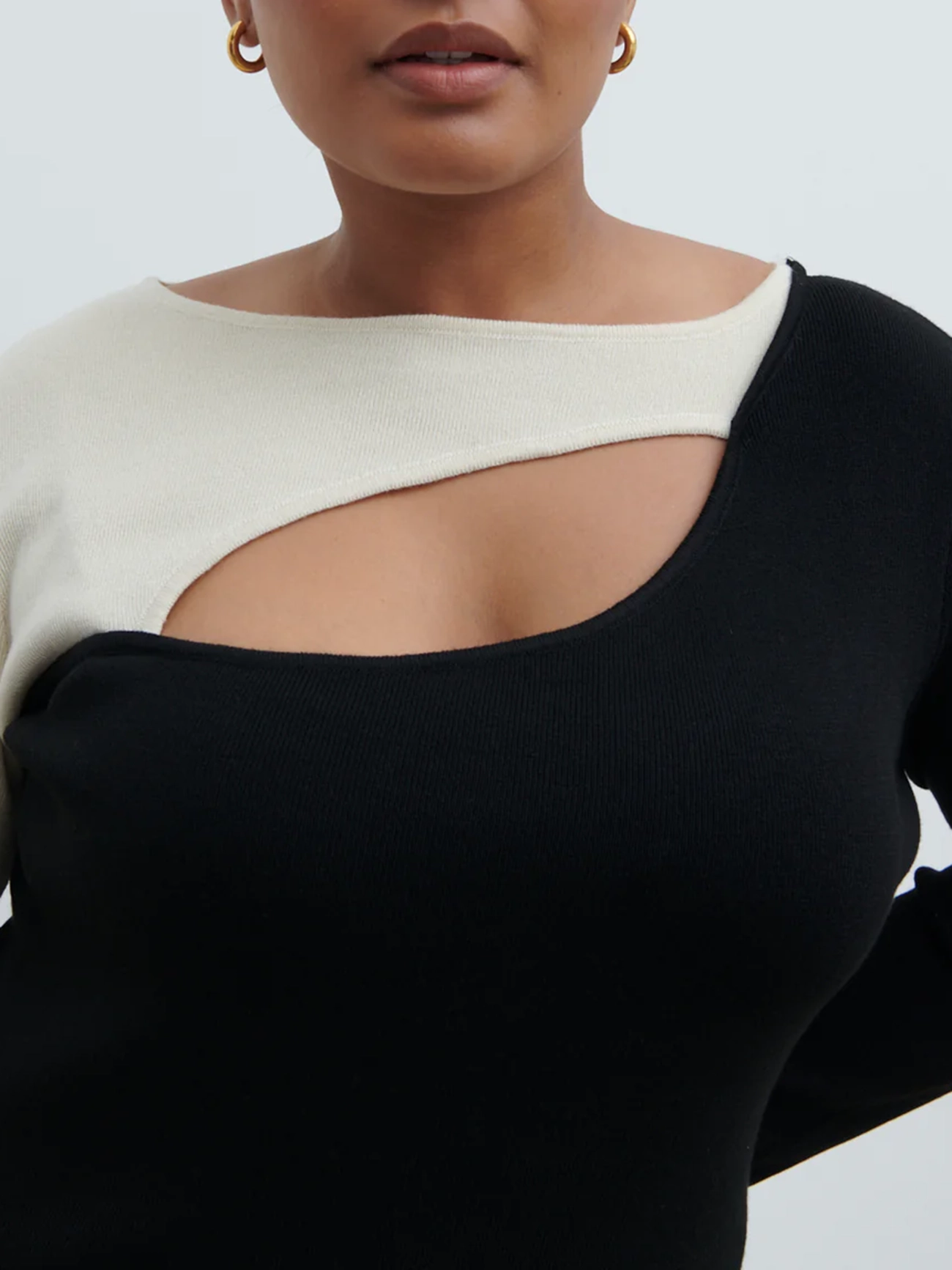 Contrast Knit Top Curve