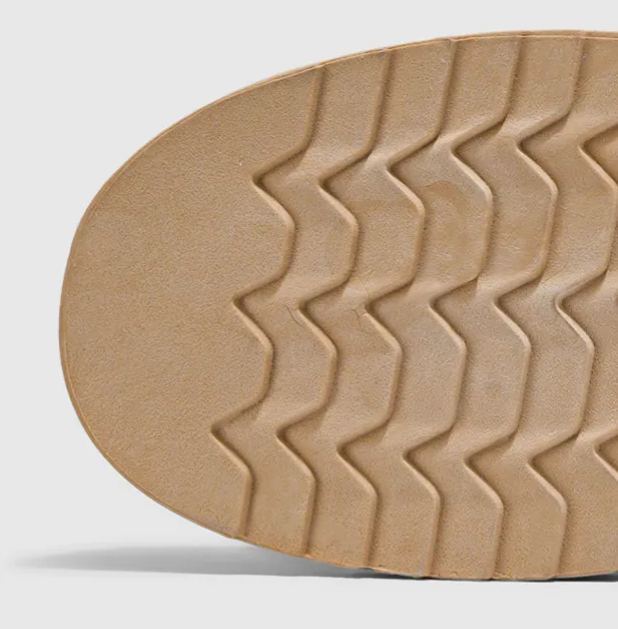 ¡Obtén un 50% de descuento hoy! ⏰ Zapatos de piel de alta gama hechos a mano en Madrid: herencia de exquisita artesanía, comodidad, durabilidad y diseño elegante.
