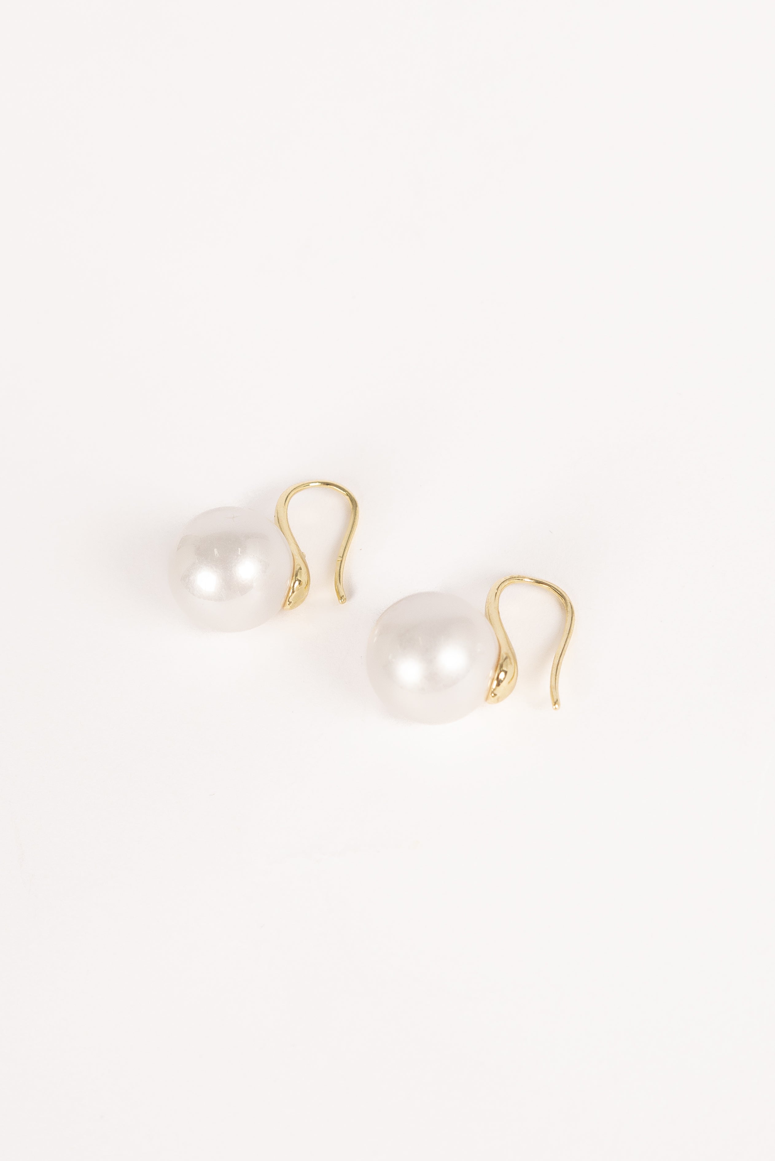 Daniella Pearl Earrings - Gold-Aur Fashion