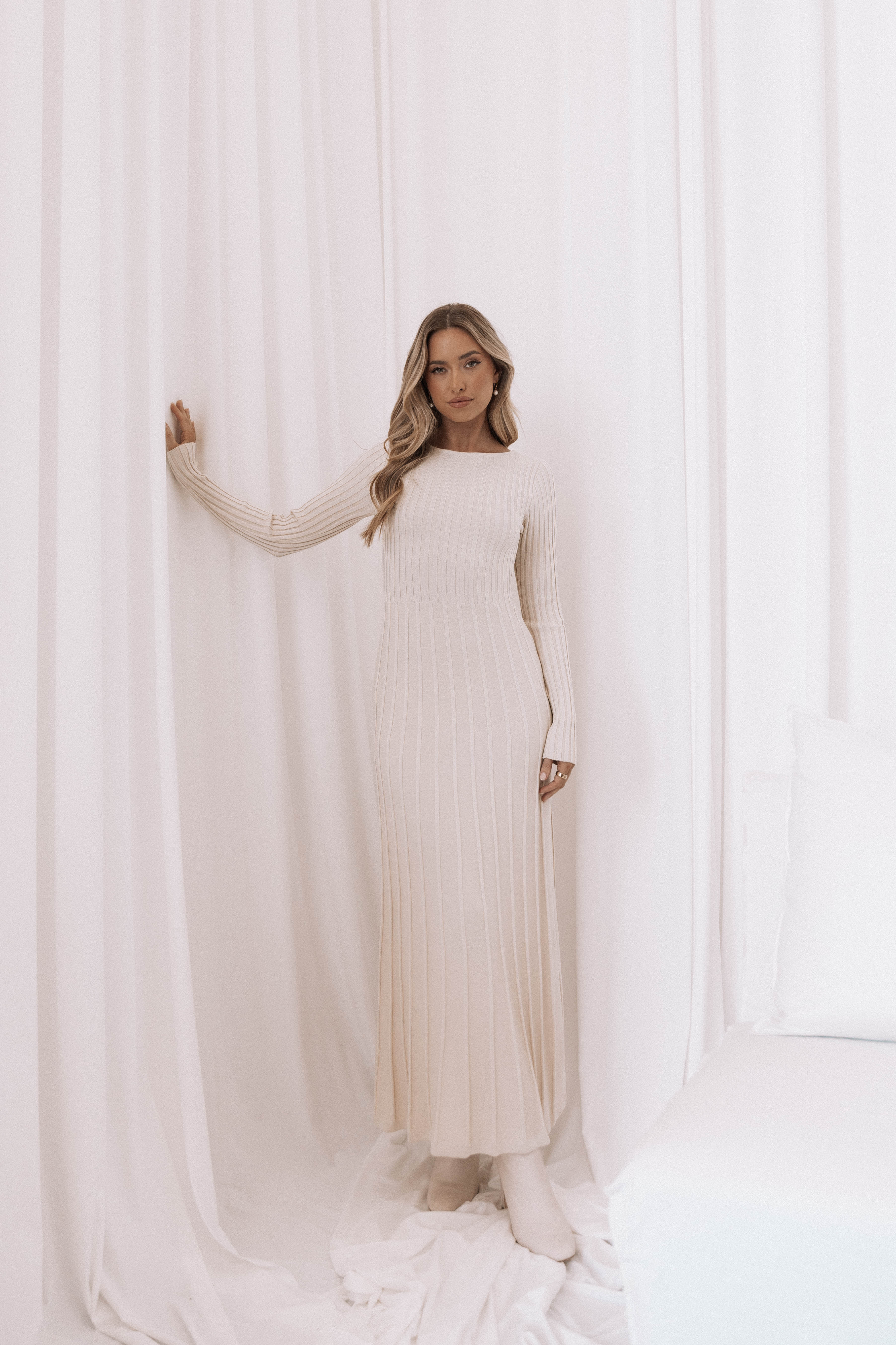 Alison Long Sleeve Maxi Dress - Cream-Aur Fashion