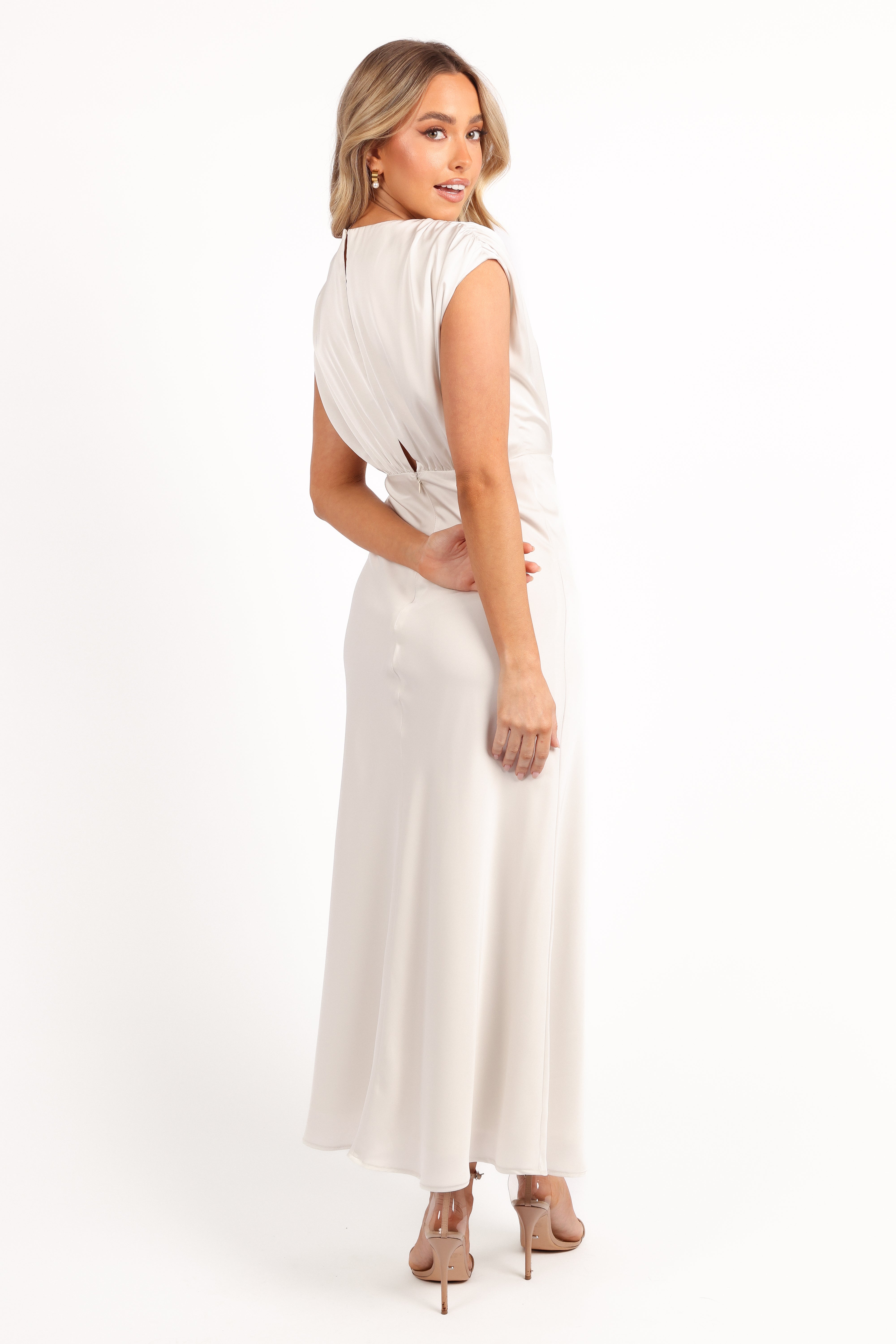 Amarlee Maxi Dress - White-Aur Fashion