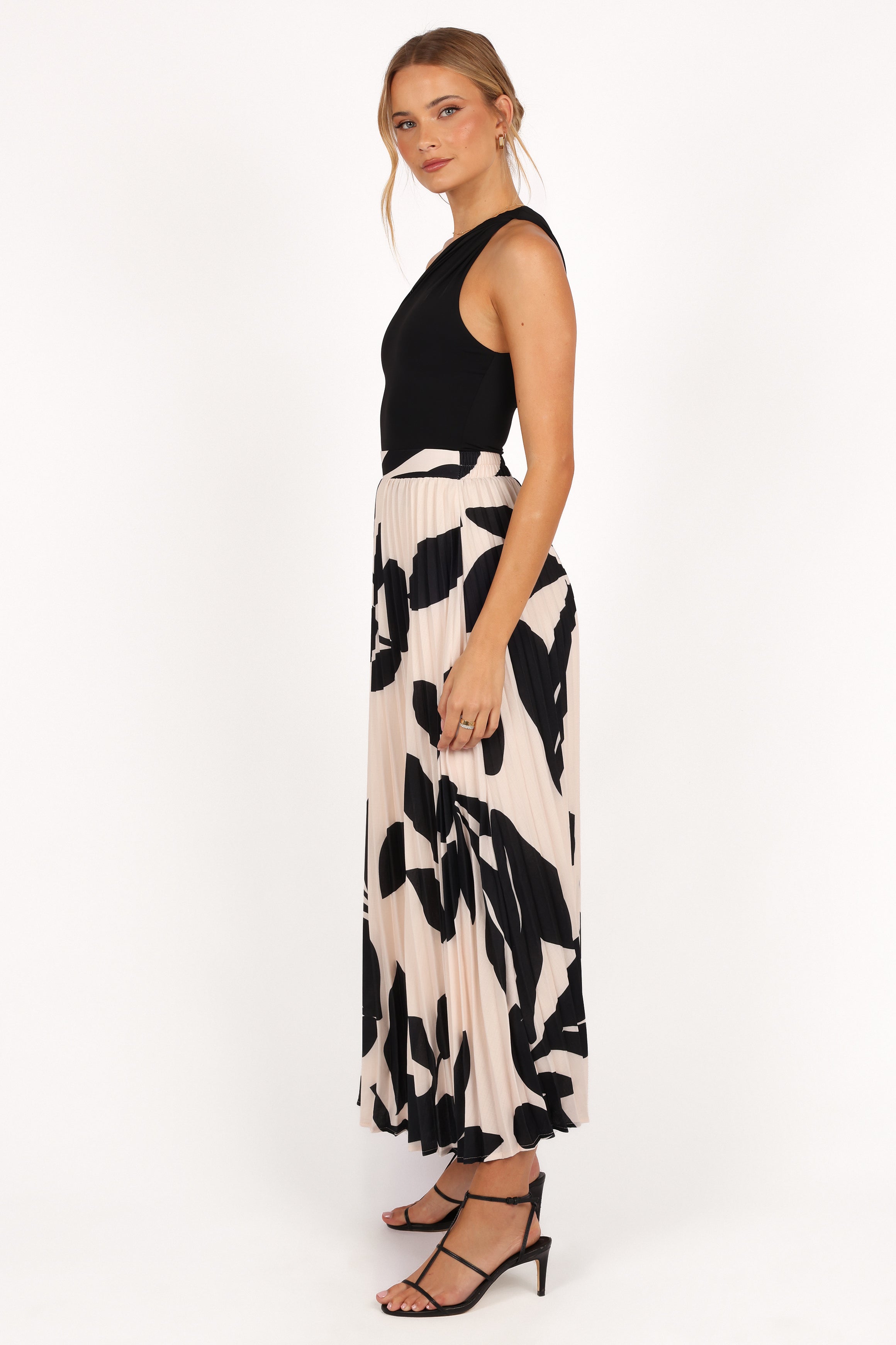 Aurora Pleated Maxi Skirt - Cream Black Floral-Aur Fashion