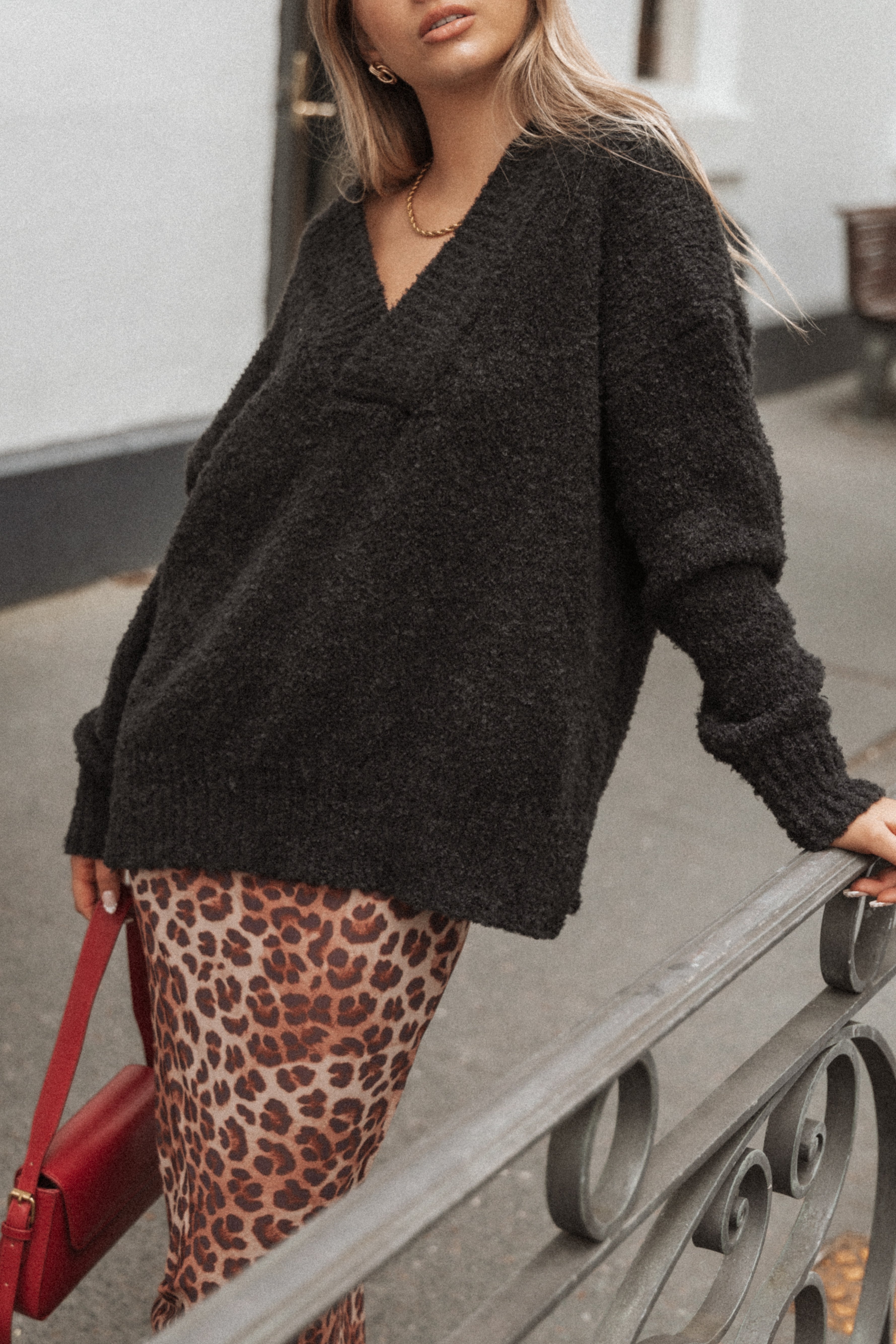 Charisma Vneck Knit Sweater - Black-Aur Fashion