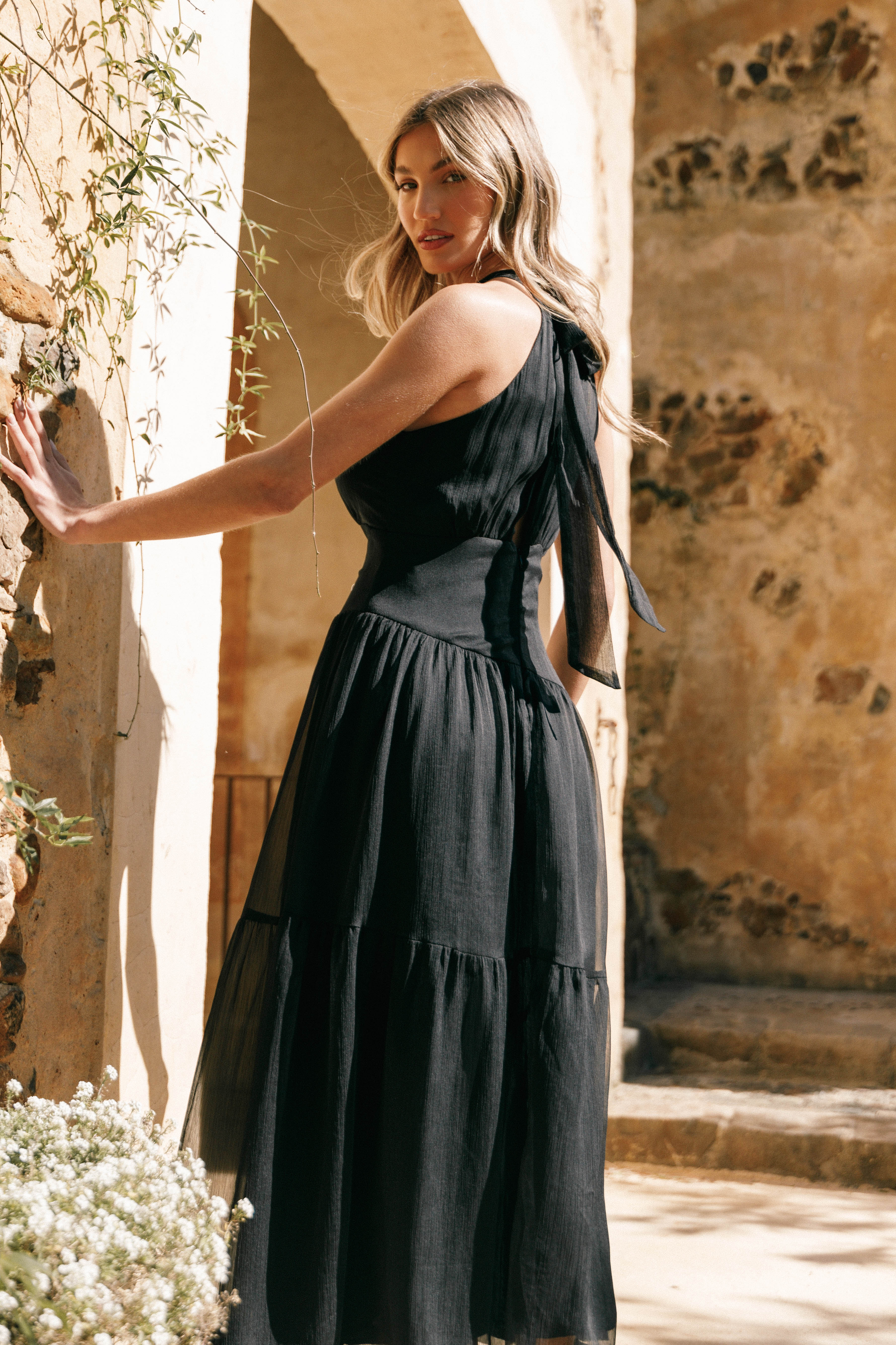 Eden Maxi Dress - Black-Aur Fashion