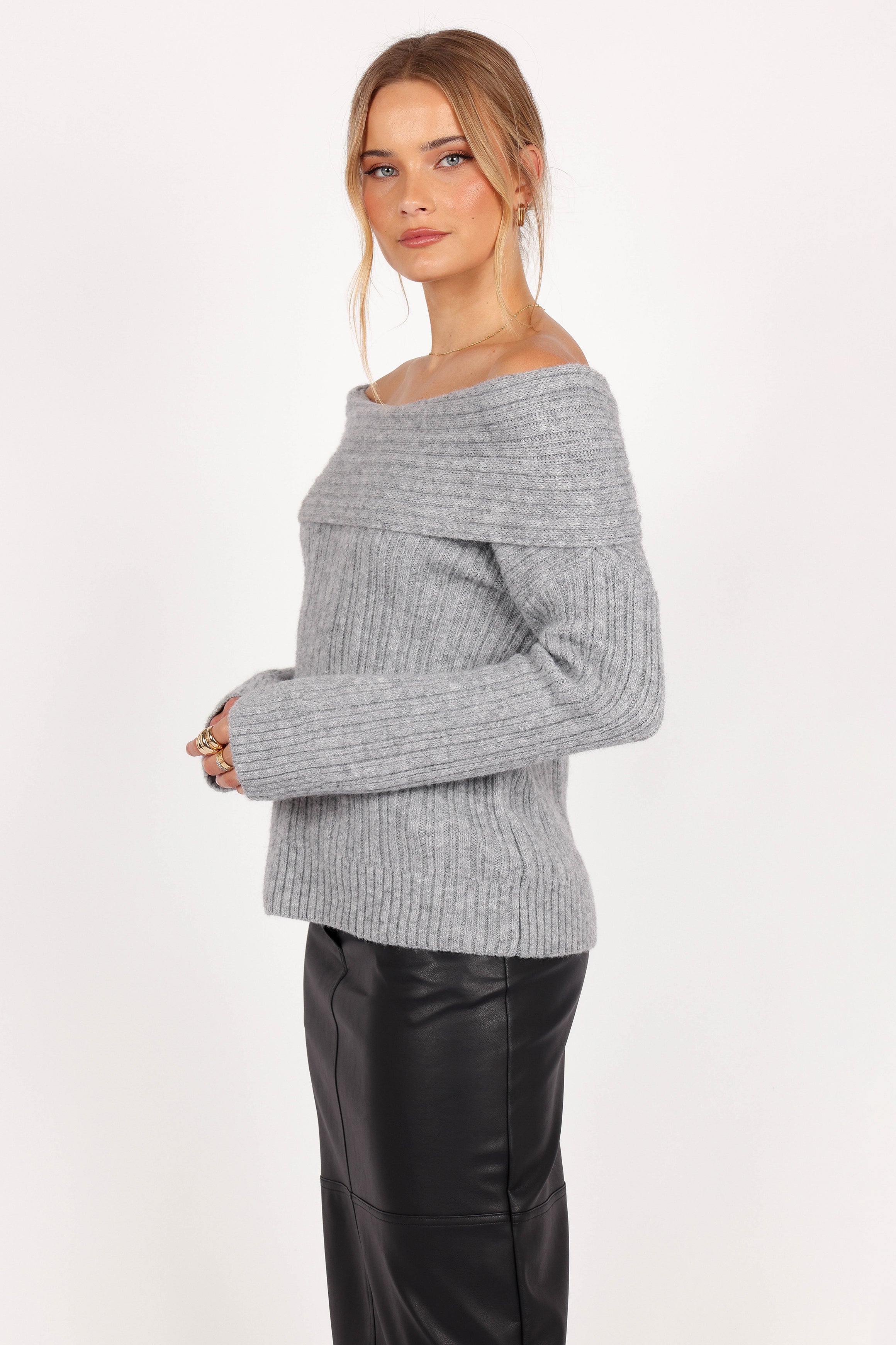 Kenny Off Shoulder Knit Sweater - Grey-Aur Fashion