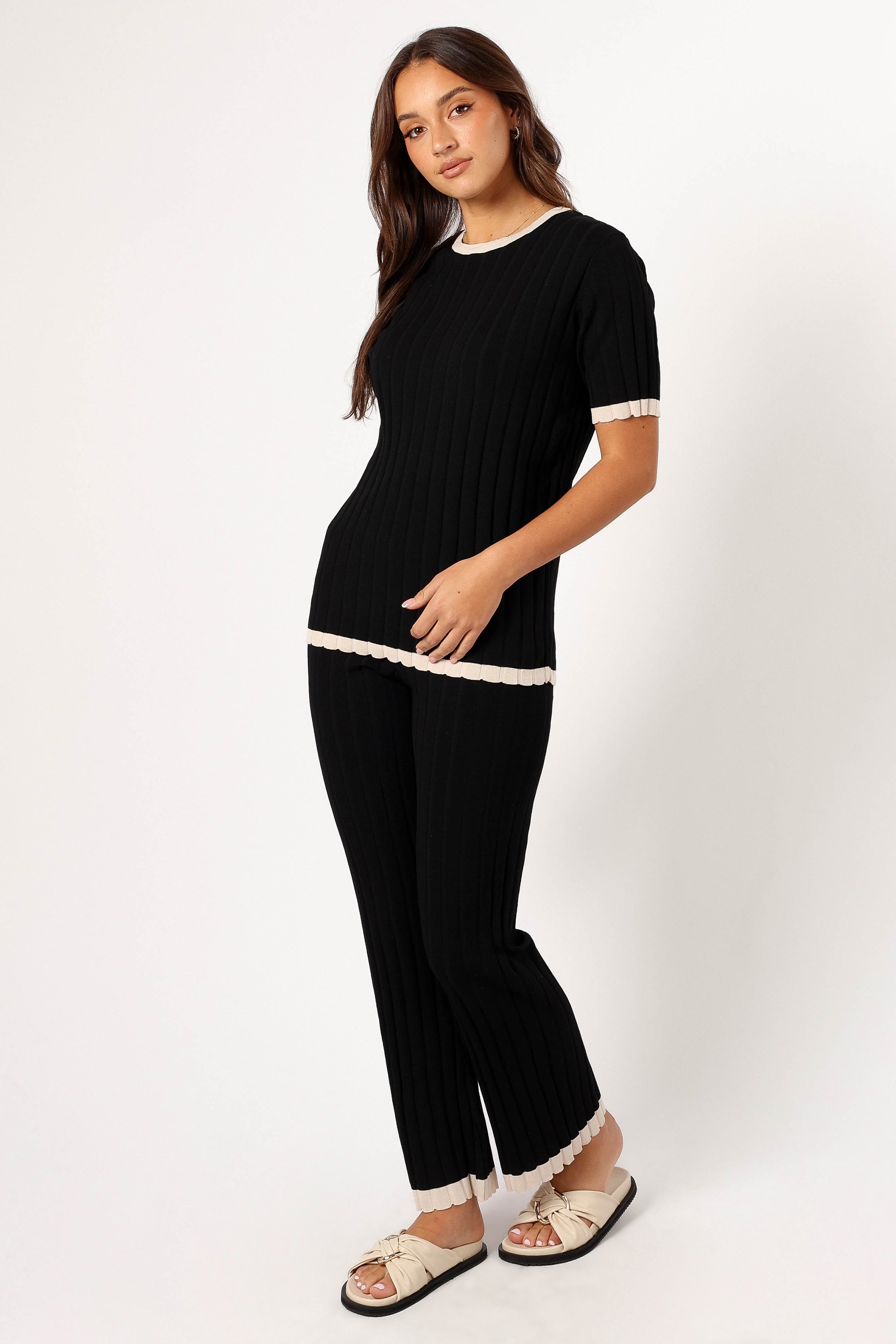 Henrie Knit Set - Black Beige-Aur Fashion
