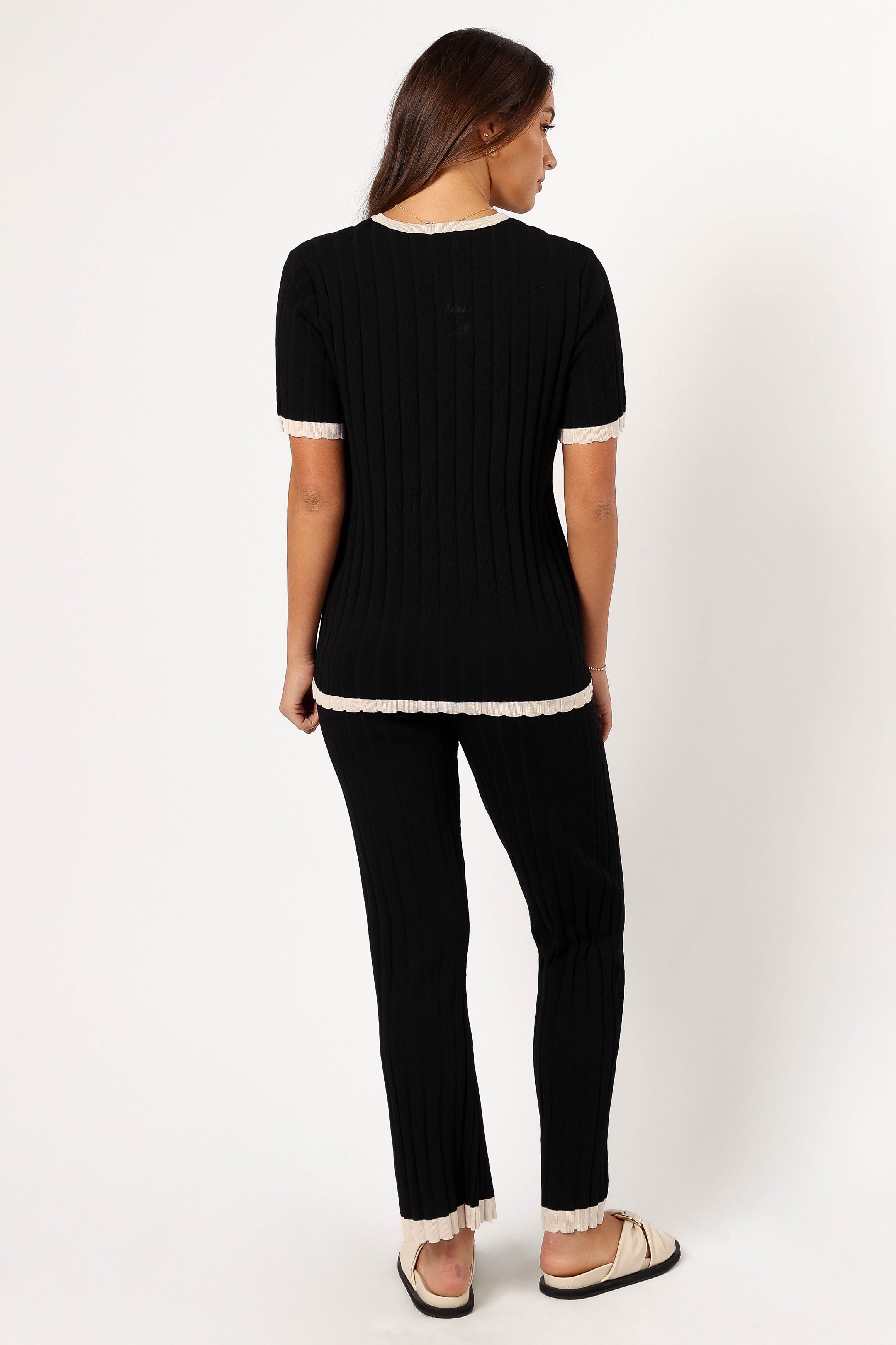 Henrie Knit Set - Black Beige-Aur Fashion