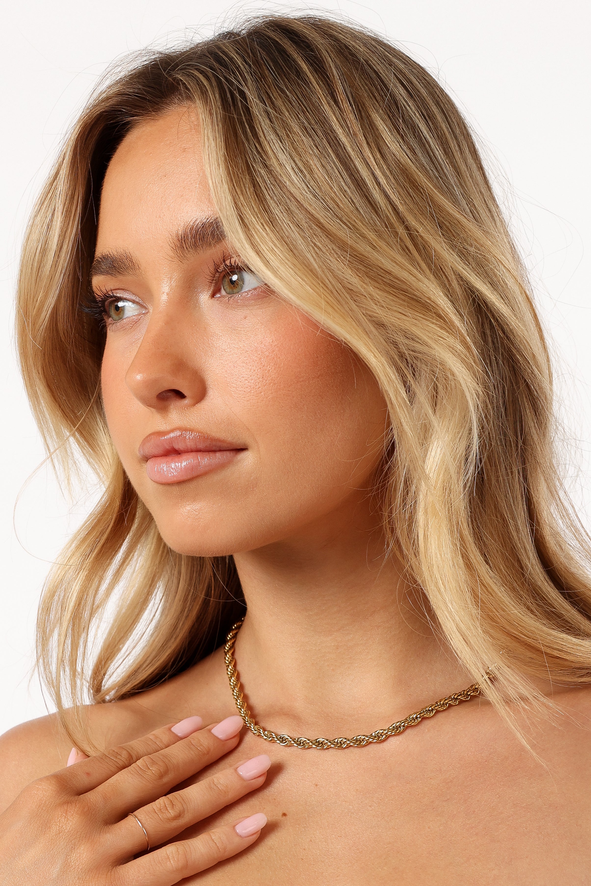 Courtney Necklace - Gold-Aur Fashion