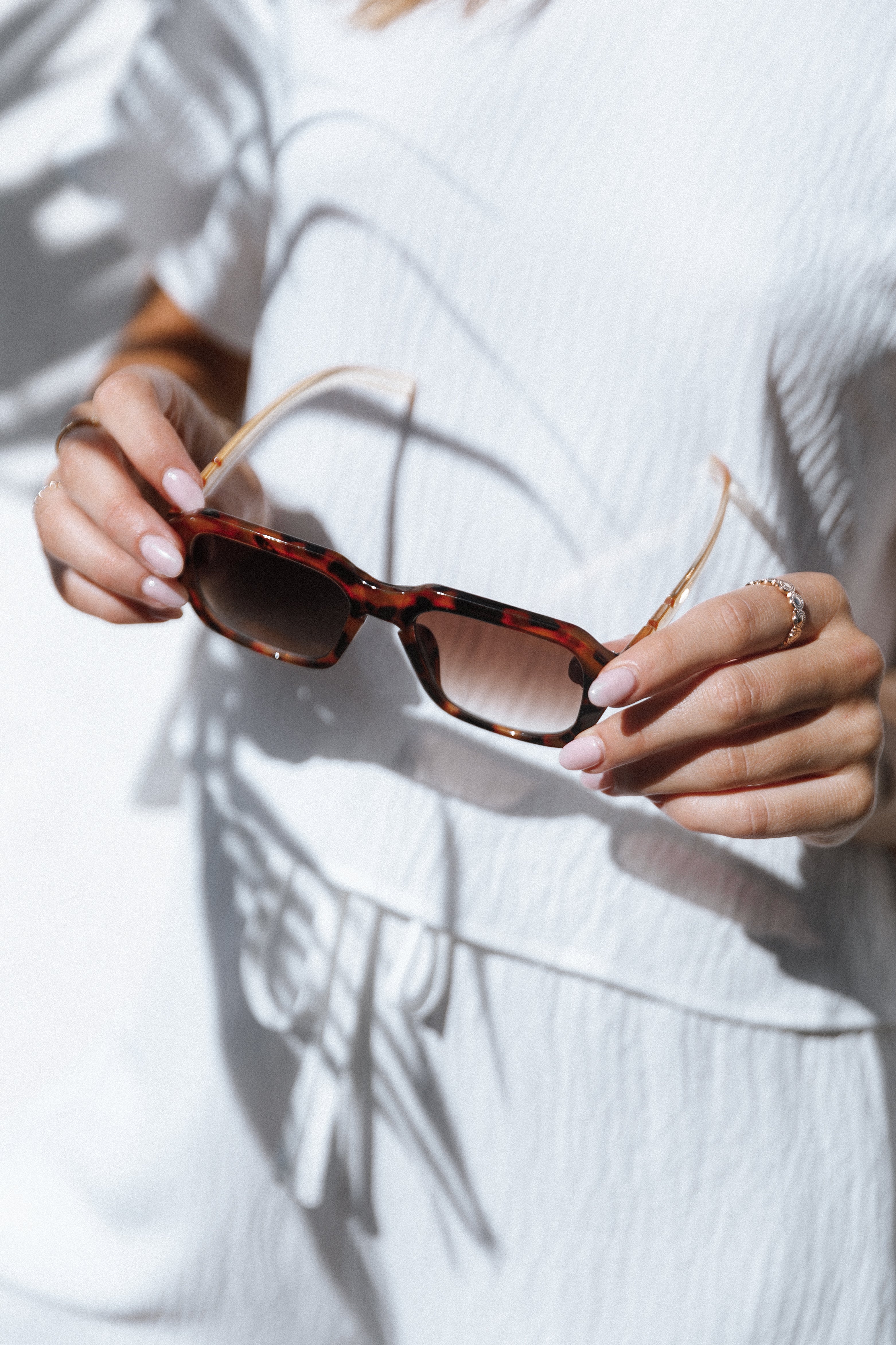 Lela Sunglasses - Tortoiseshell-Aur Fashion