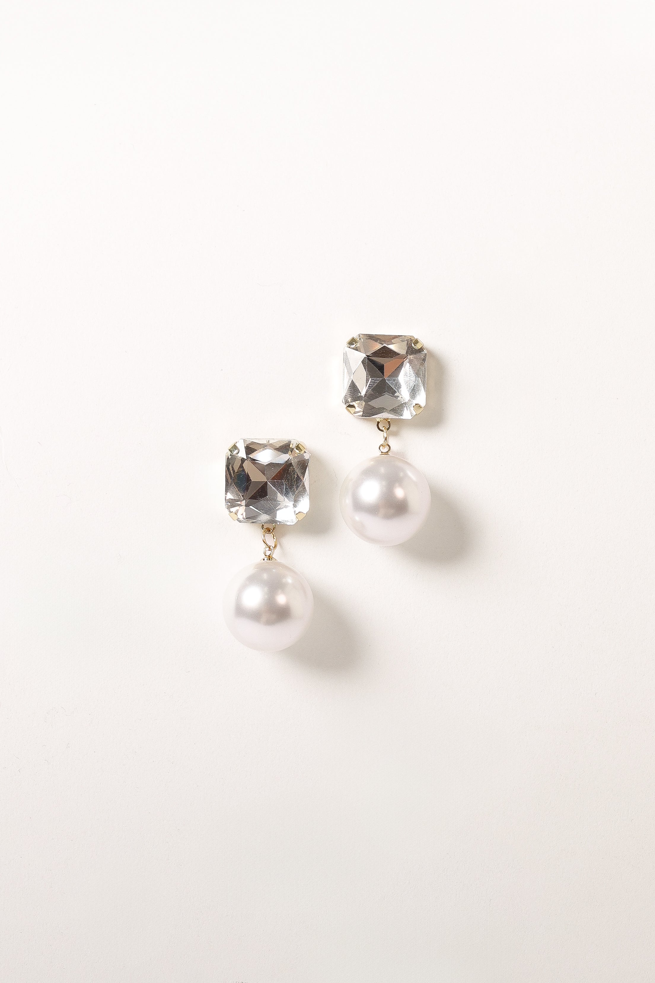 Nadia Earrings - Gold-Aur Fashion