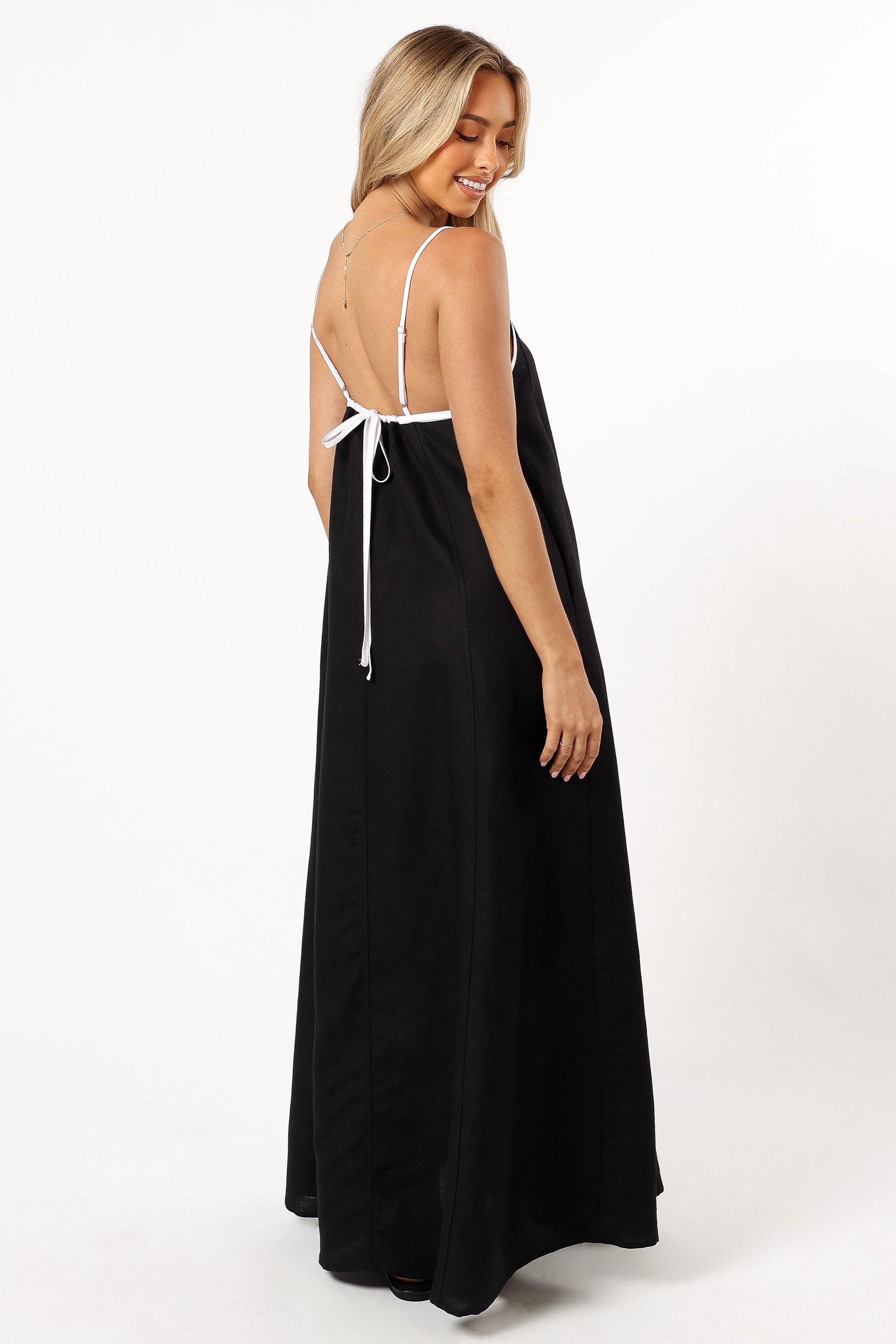 Elliana Maxi Dress - Black-Aur Fashion
