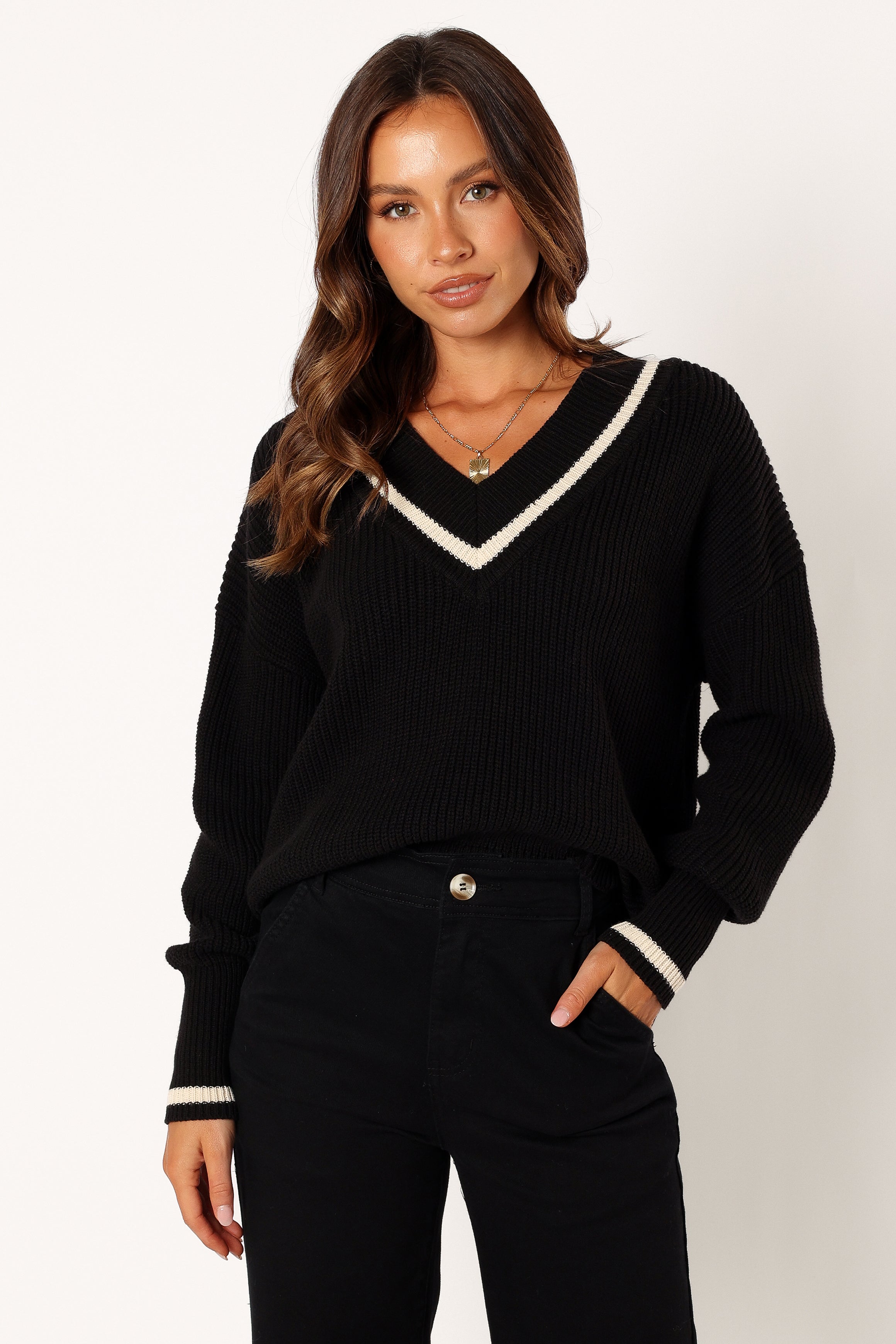 Dominique Contrast Vneck Knit Sweater - Black/Cream-Aur Fashion