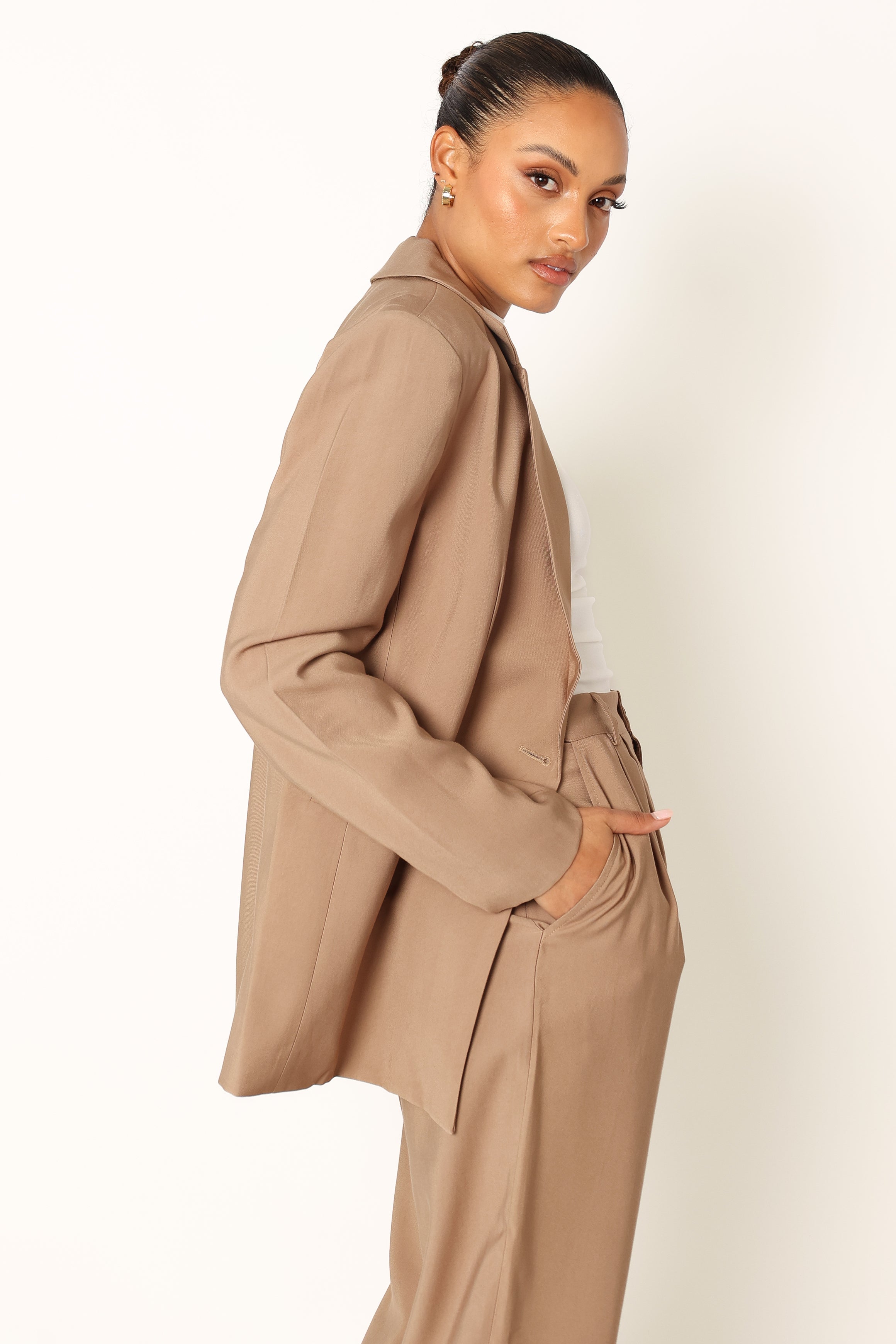 Noelle Oversized Blazer - Light Brown-Aur Fashion