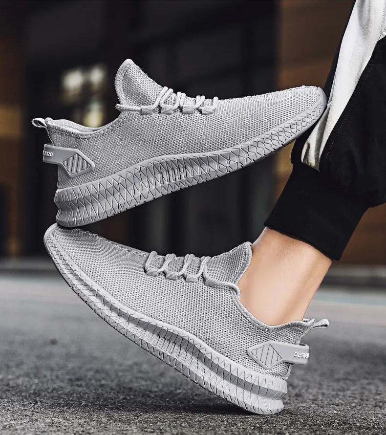 Bequeme orthopädische Herrenschuhe in Übergröße