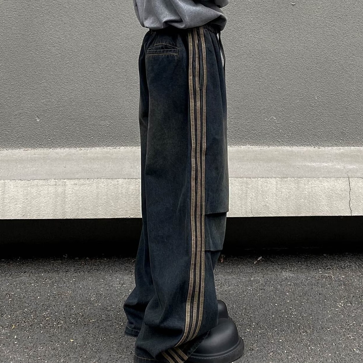 Drawstring Straight Leg Pocket Jeans