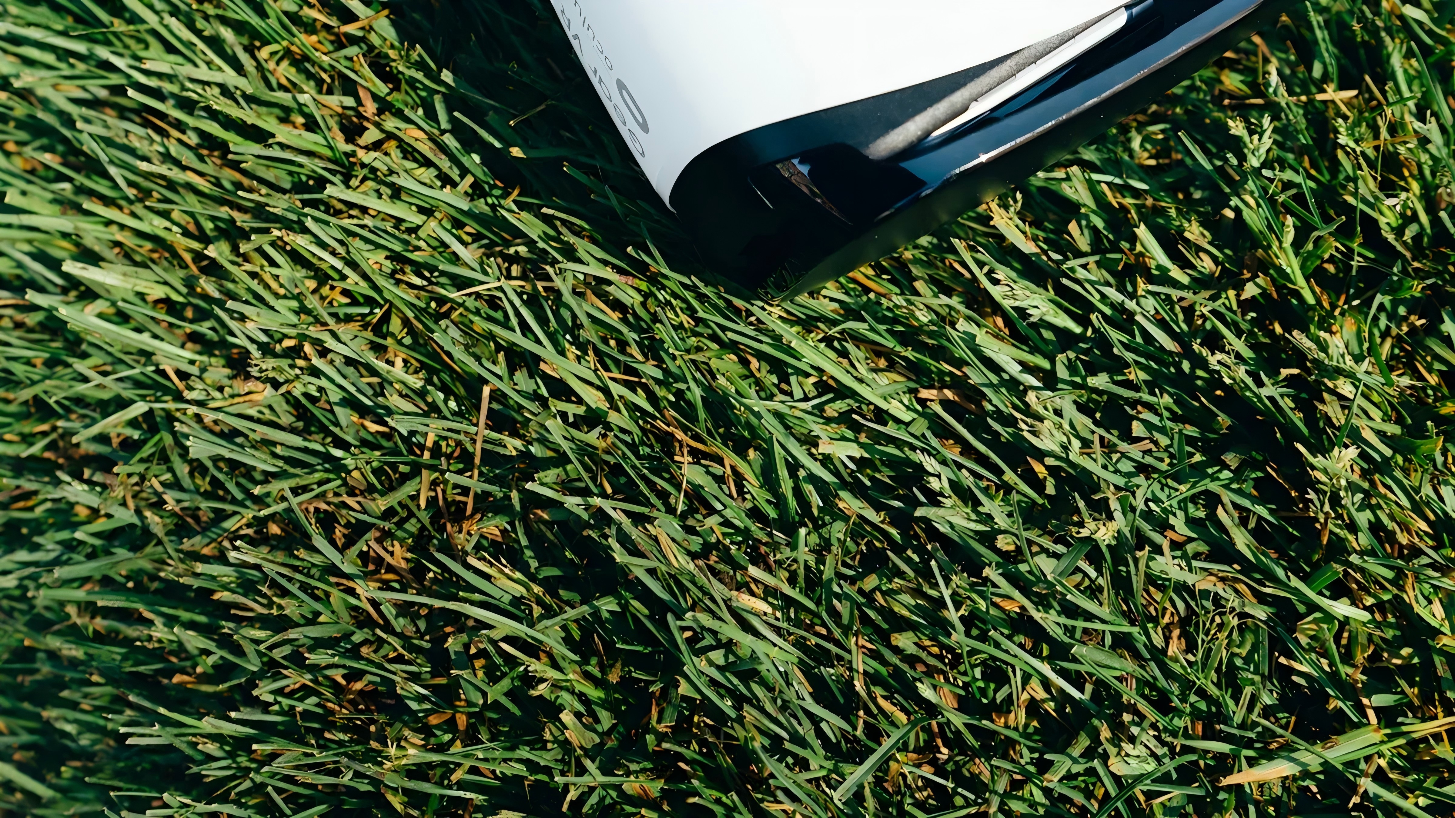 Golf Laser Rangefinder Technology: 905nm vs. 1535nm Lasers