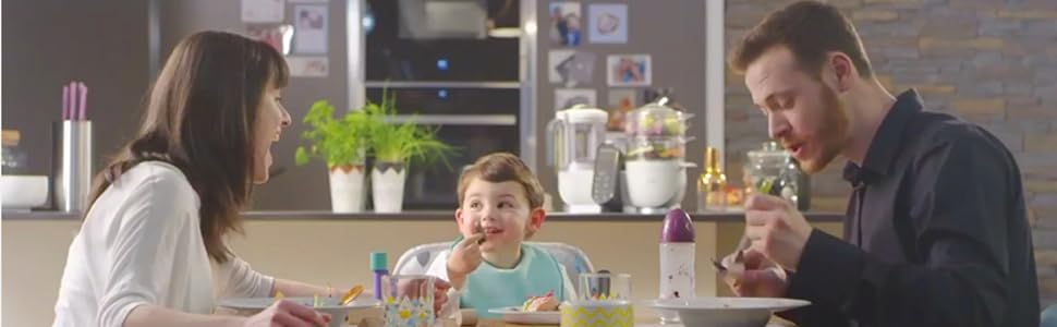 kitchen table, eating, parents, child