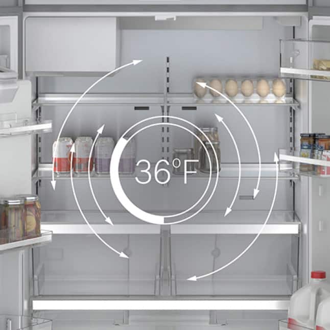 Frigorífico Bosch abierto con temperatura interior en pantalla