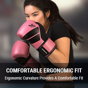 Atleta en postura de boxeo con guantes de boxeo Hayabusa S4 rosa