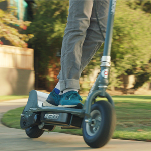 razor; pat&iacute;n el&eacute;ctrico; esc&uacute;ter el&eacute;ctrico; electric; esc&uacute;ter; pat&iacute;n; acero; asiento opcional