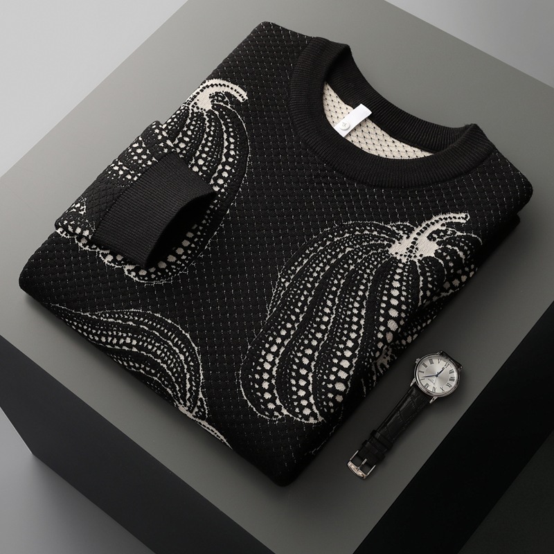 "Men's wool sweater with a 3D pumpkin knit pattern."