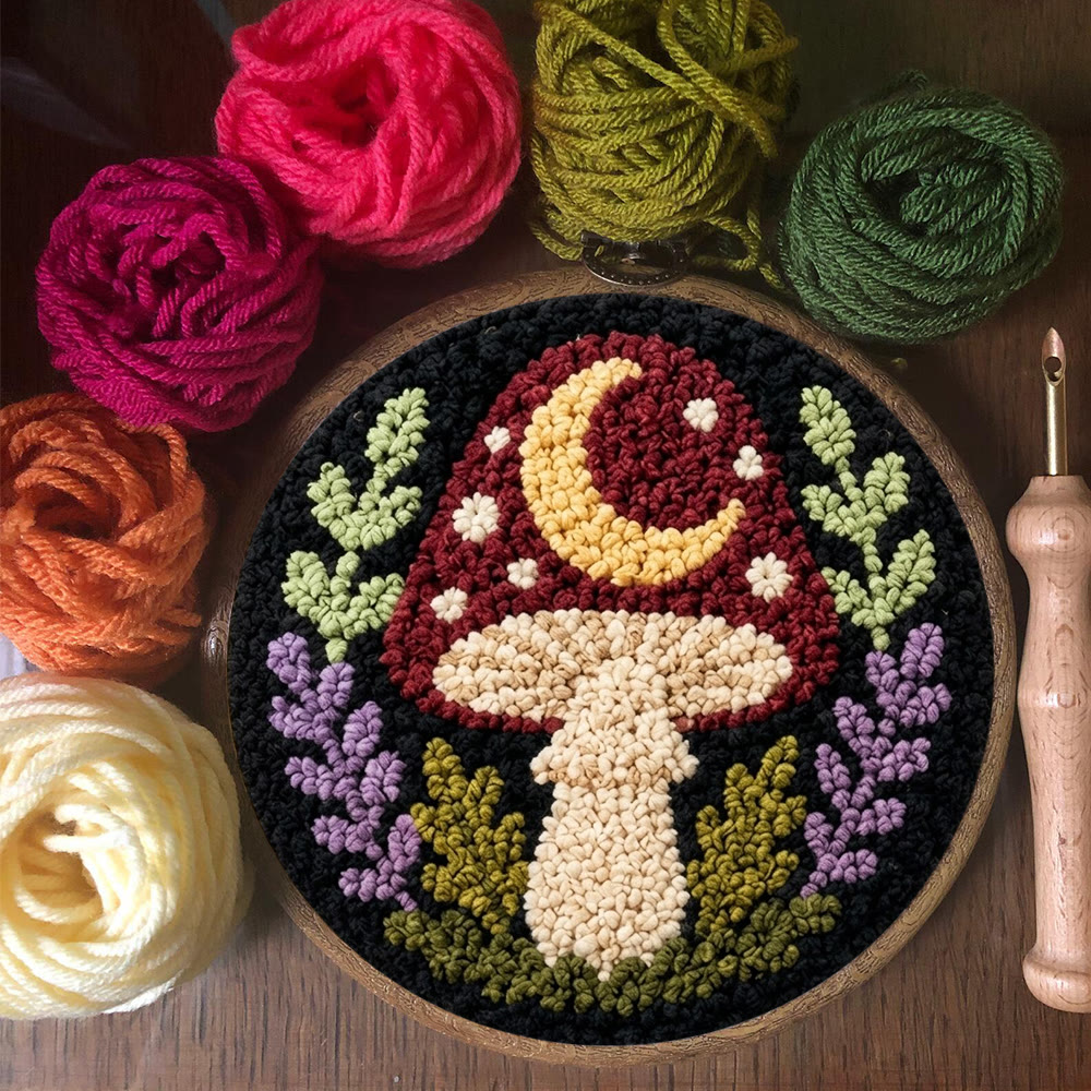 Gotischer Wald – Punch-Needle-Set – Nähprojekt für Anfänger | Verspieltes Pilz- und Blumenmotiv - image 3