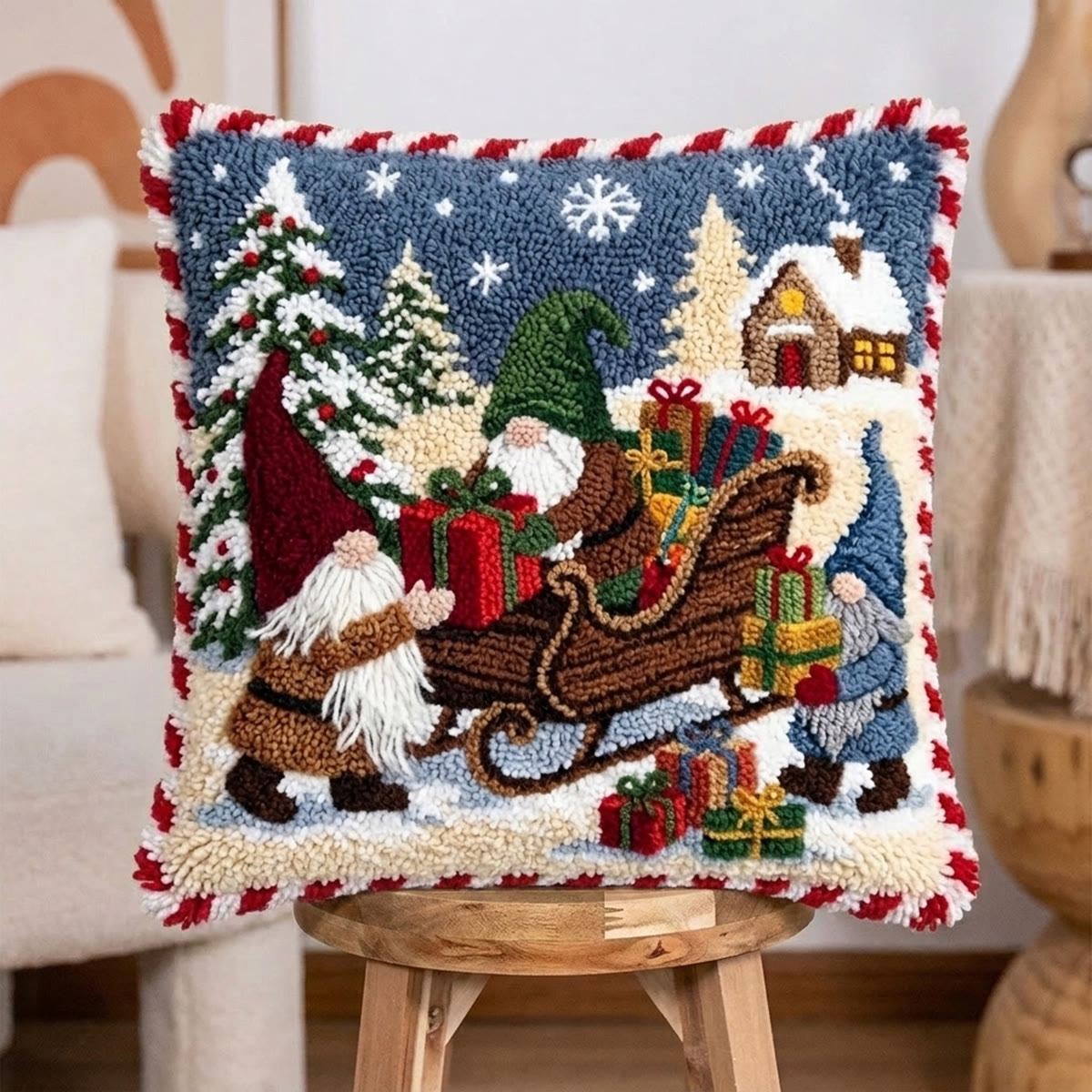 Rubbyoo Knüpfkissen-Set – Fleißige Kobolde | Hübscher Weihnachtskissenbezug als Geschenk | Gemütliche Weihnachtsdekoration - image 4