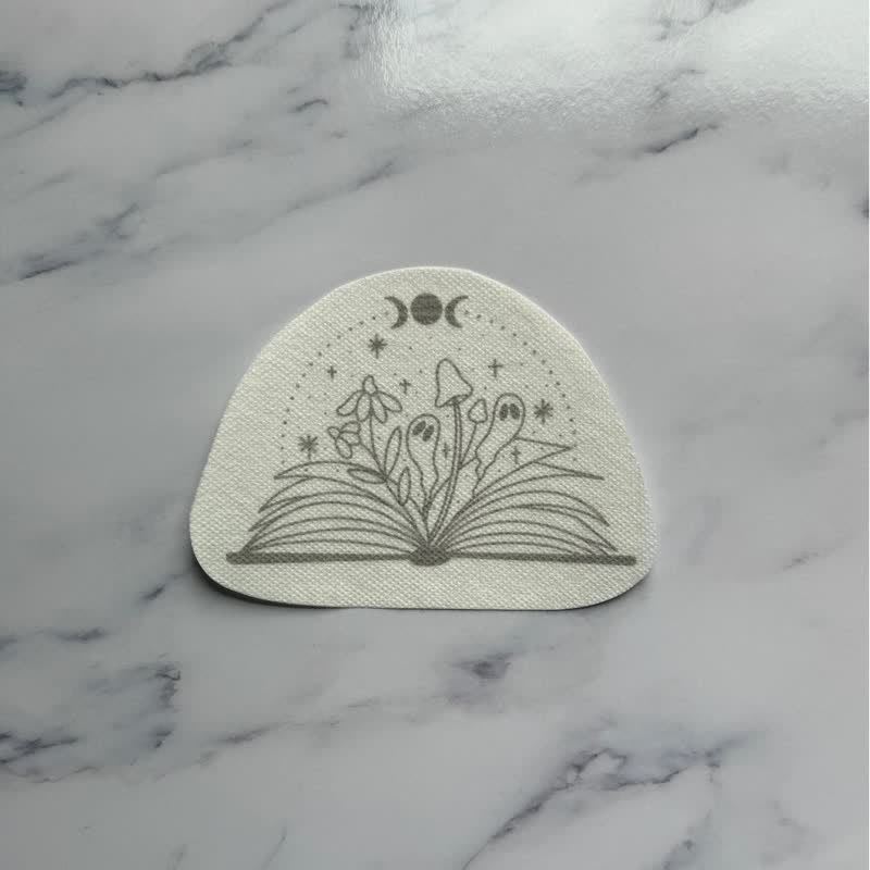 Zauberhafte Zauberbuch Stick and Stitch Stickerei | Stickerei für Kleidung - 1 Stück - image 1