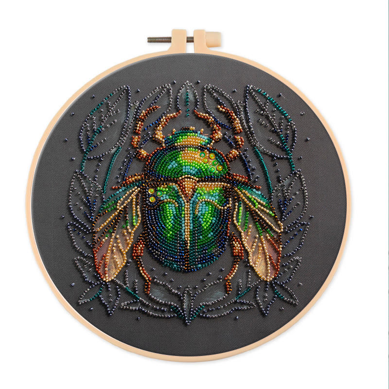 Rubbyoo Perlenstickerei-Set – Smaragdkäfer | Personalisiertes Insektenhandwerk | Kunstwerk zum Aufhängen an der Wand - 15 cm x 15 cm - image 1