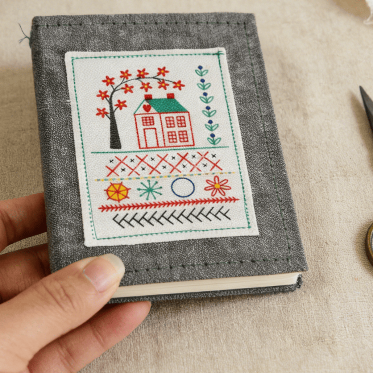 Stickmusterbuch – Tragbares Nähbuch | Perfekte Stickübungen für Anfänger - Stickstichbuch - image 1