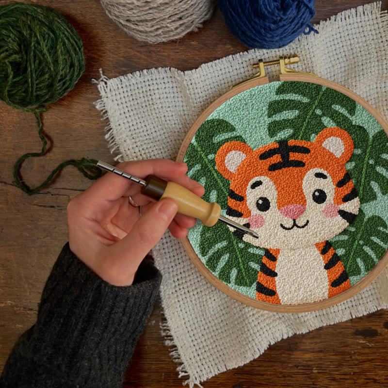 Punch-Needle-Set „Tropisches Tigerjunges“ – Bastelset für Anfänger | Verspielte Wohnaccessoires - image 2