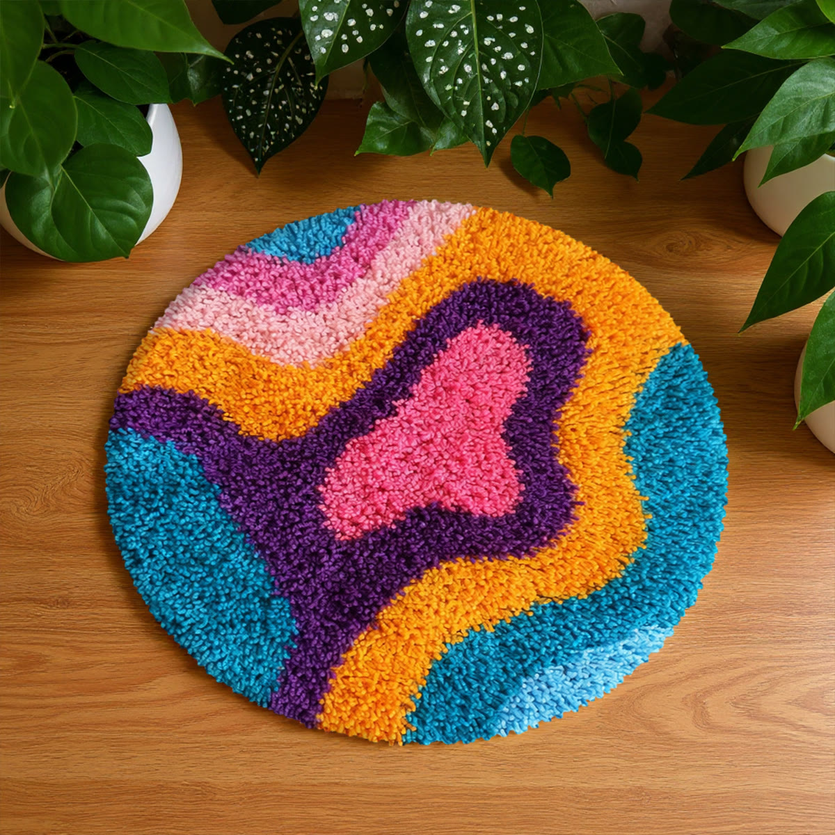 Rubbyoo Knüpfteppich-Set – Psychedelisches Design | Farbenfrohe Handarbeit | Dekorative Fußmatte - 48×48cm - image 1