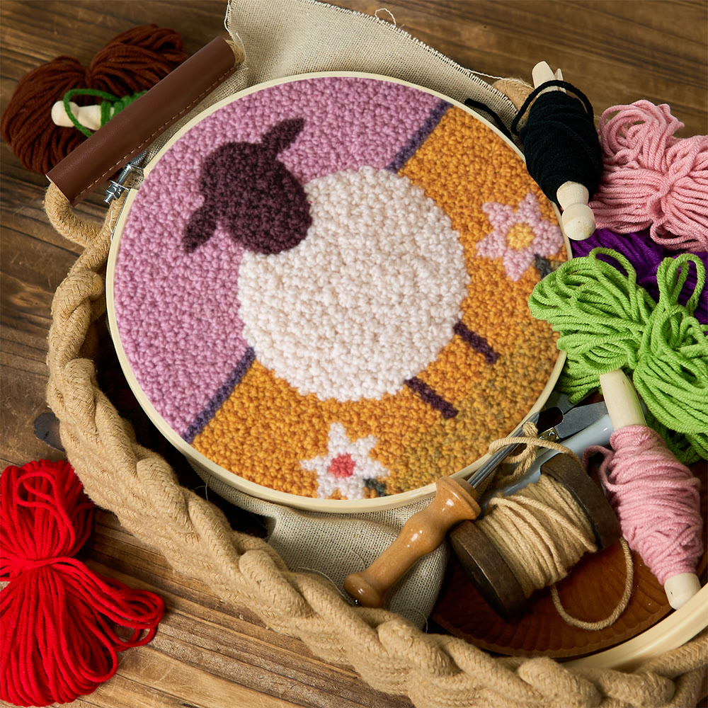 Hübsches Schaf-Punch-Needle-Set – DIY-Tierdesign | Wanddekoration - image 2