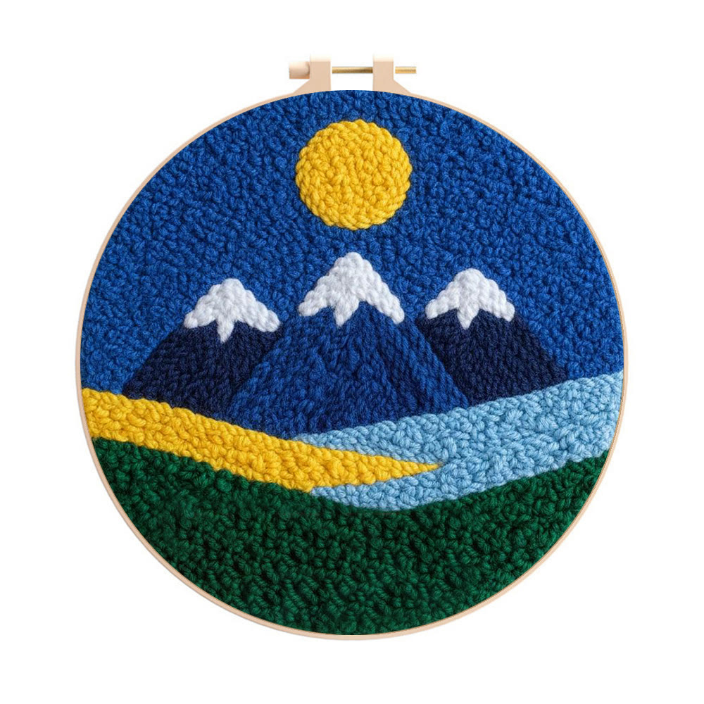 Punch-Needle-Set „Bergtal“ – Landschafts-Garnkunst | Schöne Wanddekoration - 8-Zoll-Reifenset - image 1